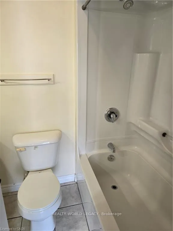Photo 13 of Unit 1004, 135 James Street S, Hamilton, Corktown — HOMEH