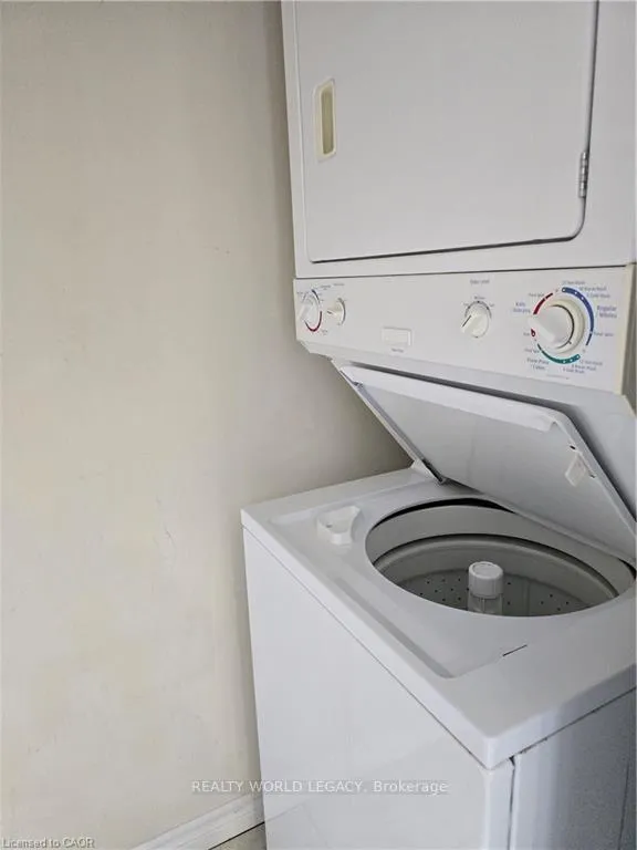 Photo 17 of Unit 1004, 135 James Street S, Hamilton, Corktown — HOMEH
