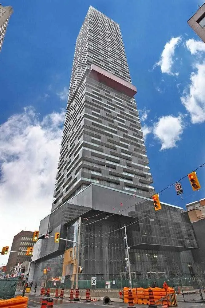 Photo 2 of Unit 4103, 8 Eglinton Avenue E, Toronto, Mount Pleasant West — HOMEH