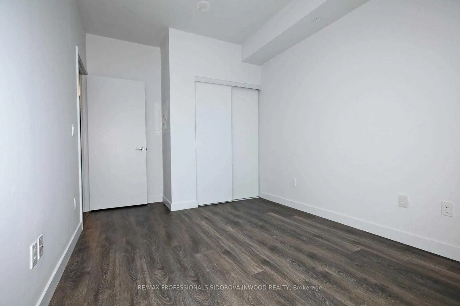 Photo 5 of Unit 4103, 8 Eglinton Avenue E, Toronto, Mount Pleasant West — HOMEH