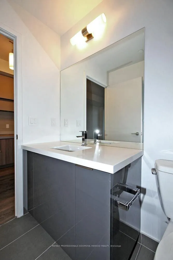 Photo 7 of Unit 4103, 8 Eglinton Avenue E, Toronto, Mount Pleasant West — HOMEH