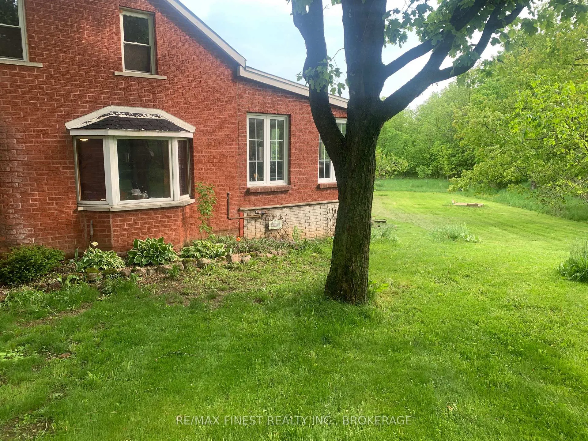 Photo 2 of 6182 Battersea Road, Frontenac, Frontenac South — HOMEH
