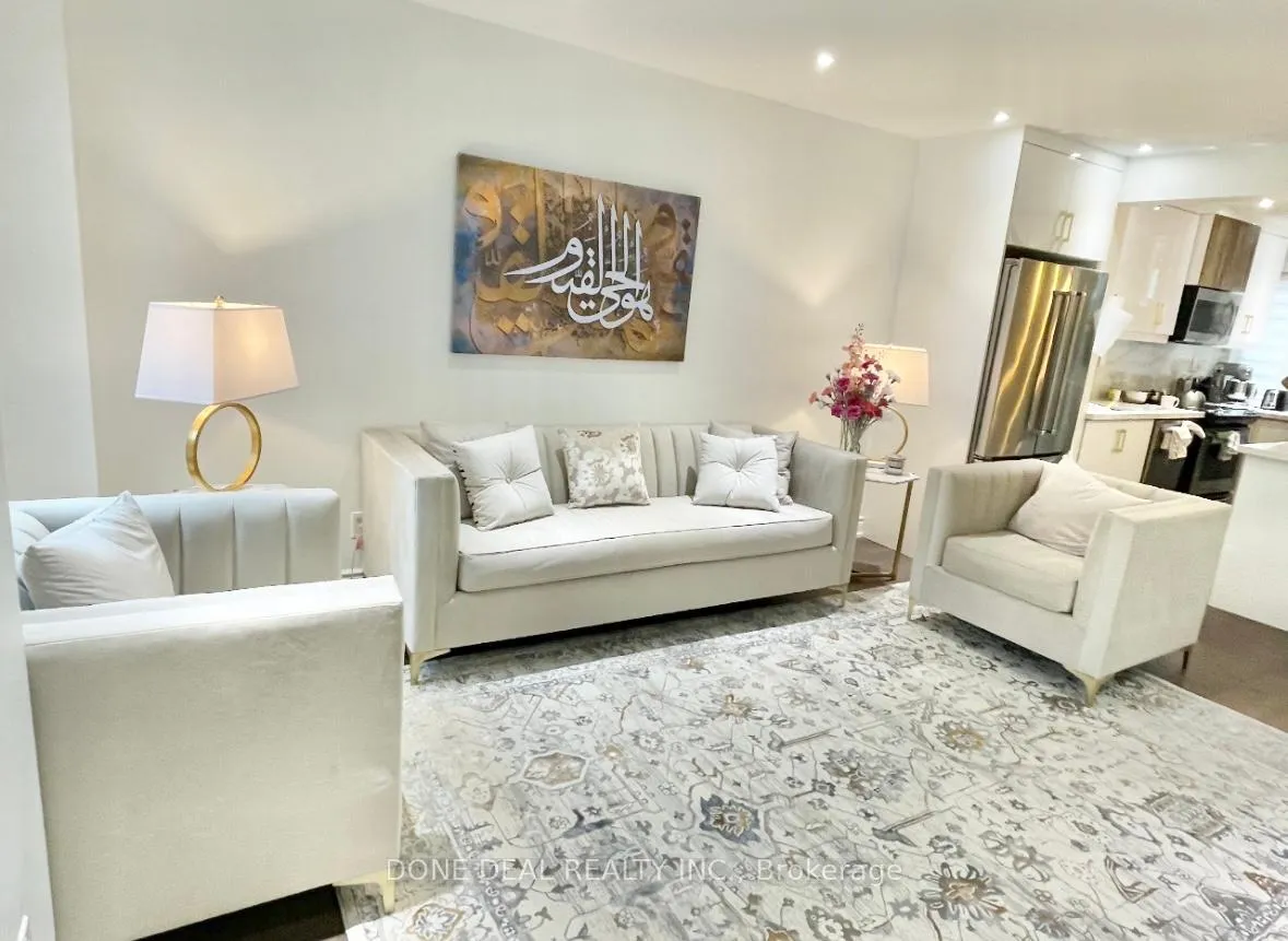 Photo 4 of 206 Harvest Drive, Milton, Bronte Meadows — HOMEH