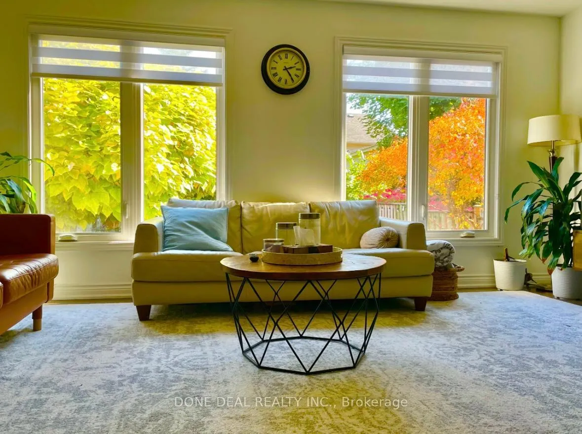 Photo 5 of 206 Harvest Drive, Milton, Bronte Meadows — HOMEH