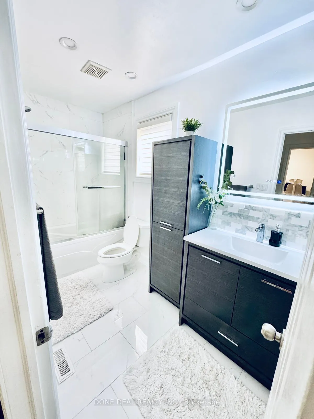 Photo 17 of 206 Harvest Drive, Milton, Bronte Meadows — HOMEH