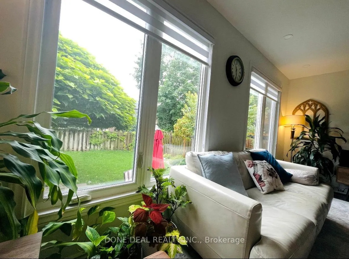 Photo 24 of 206 Harvest Drive, Milton, Bronte Meadows — HOMEH