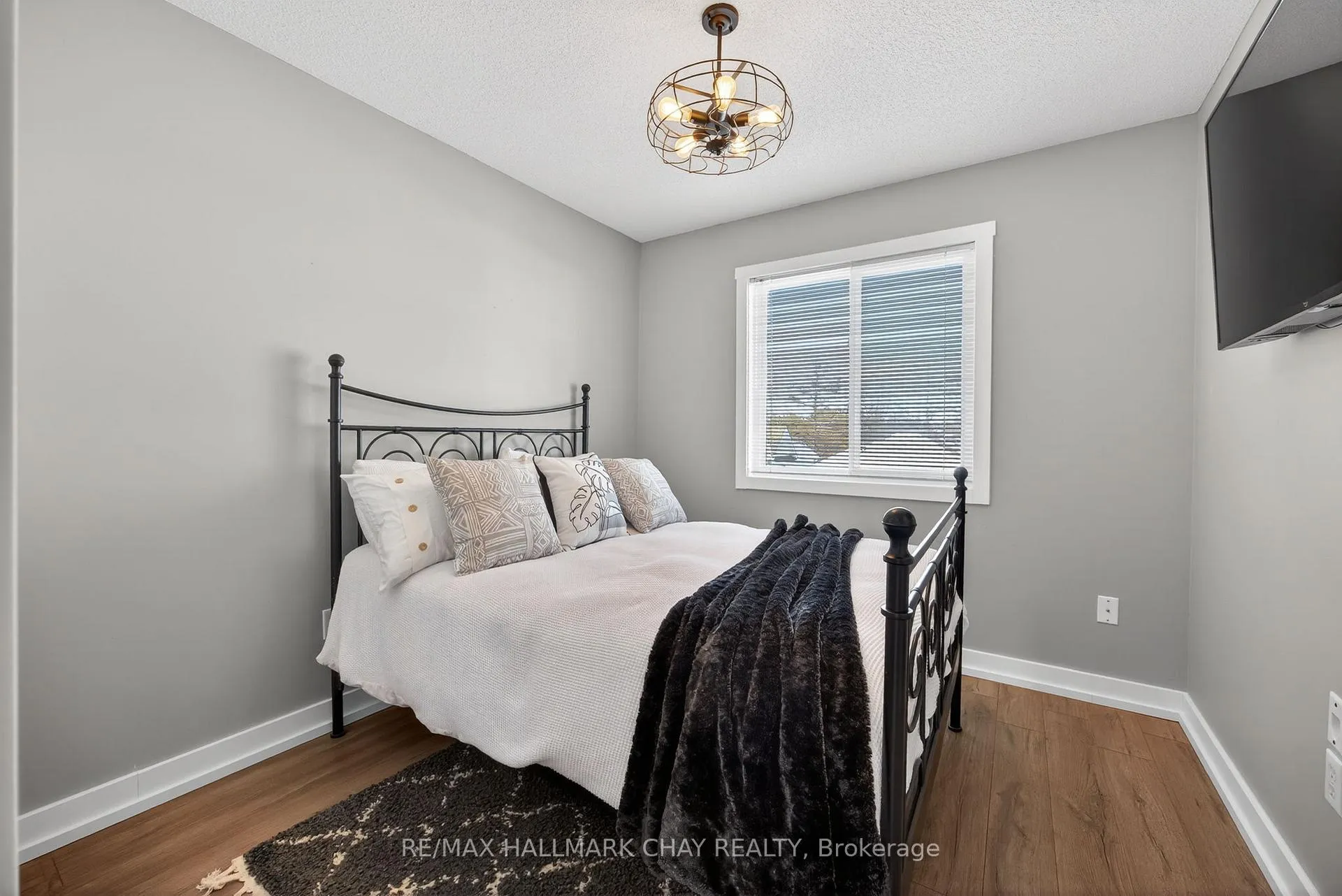 Photo 13 of 1412 Forest Street, Innisfil, Alcona — HOMEH