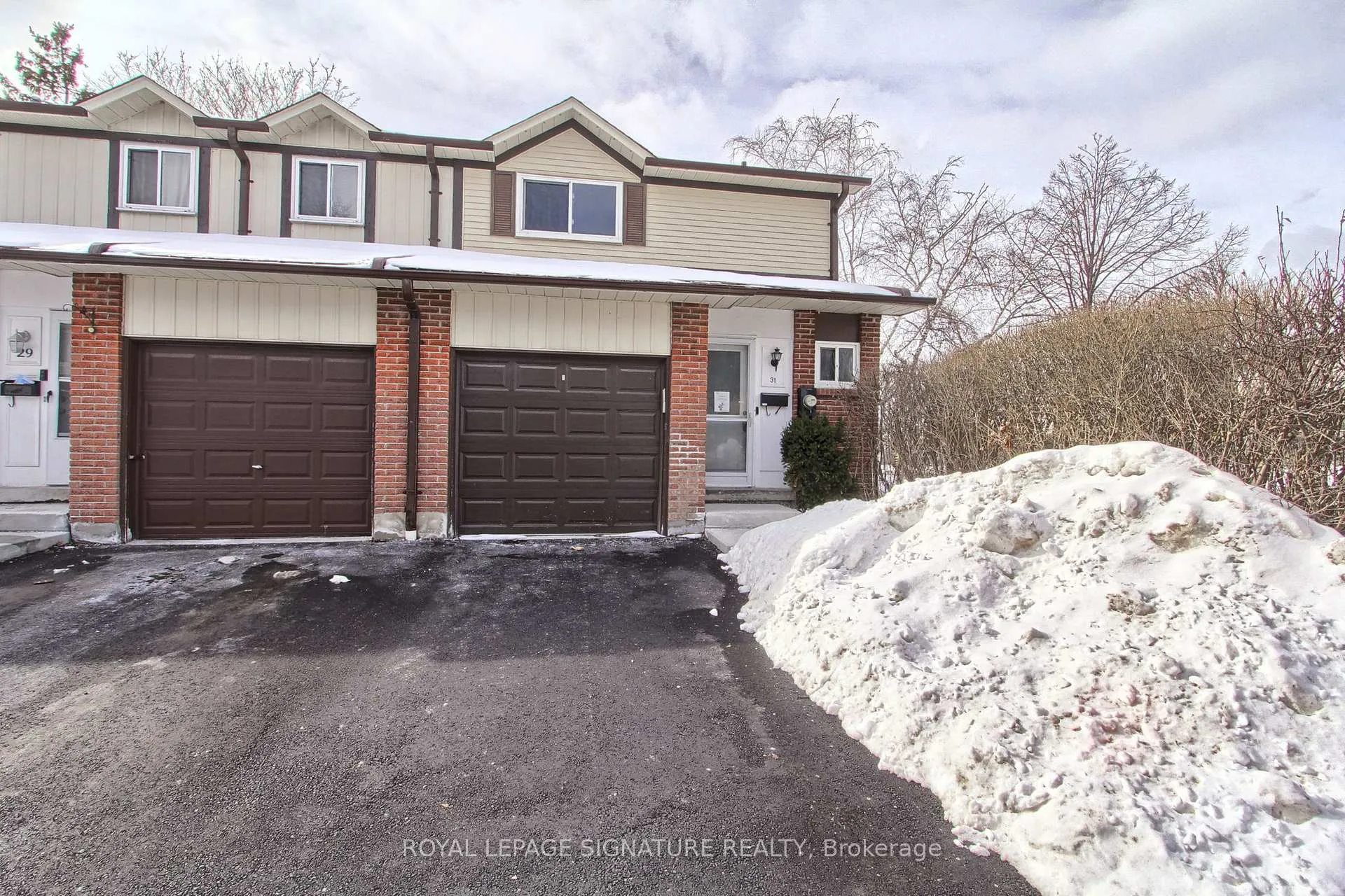 Photo 2 of Unit 17, 31 Parker Crescent, Ajax, South East — HOMEH