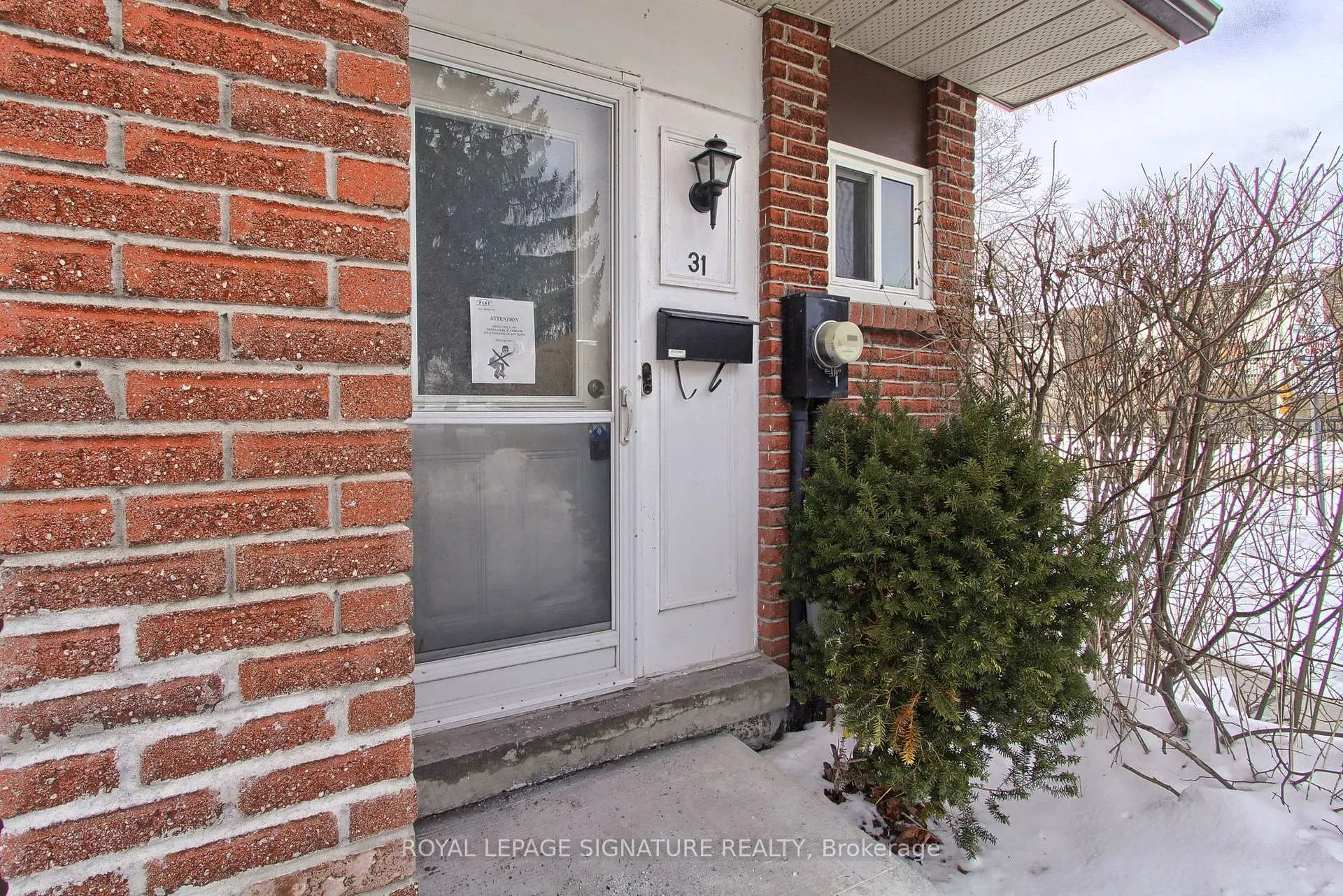 Photo 4 of Unit 17, 31 Parker Crescent, Ajax, South East — HOMEH
