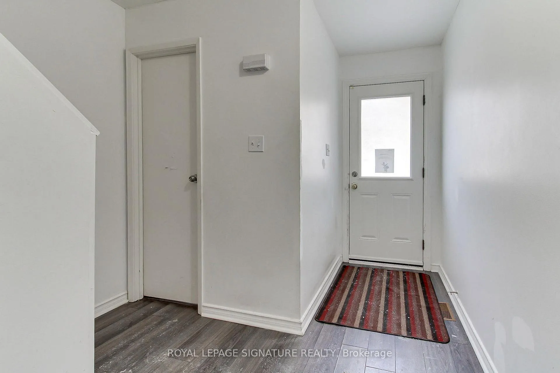 Photo 5 of Unit 17, 31 Parker Crescent, Ajax, South East — HOMEH