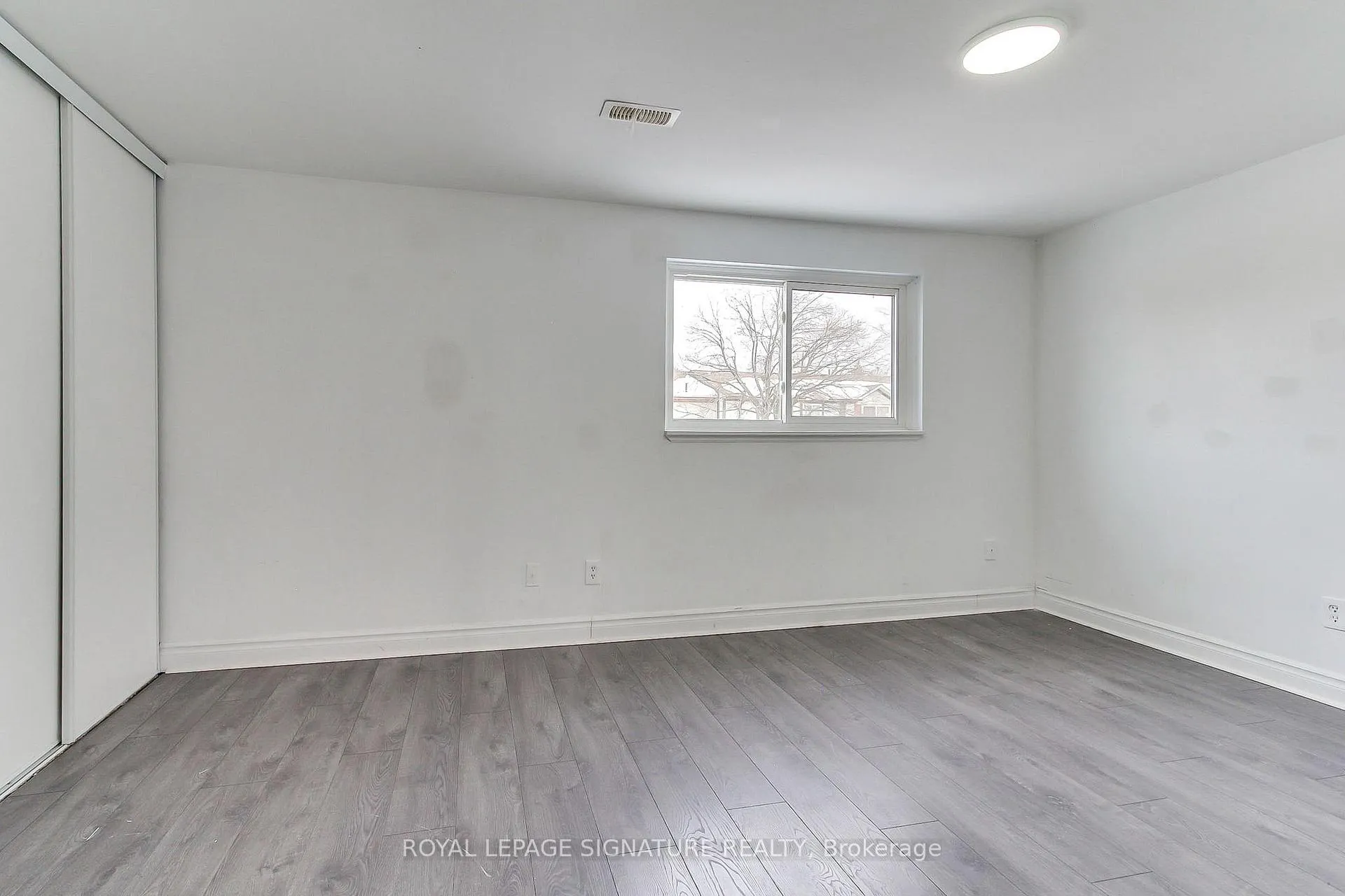Photo 22 of Unit 17, 31 Parker Crescent, Ajax, South East — HOMEH