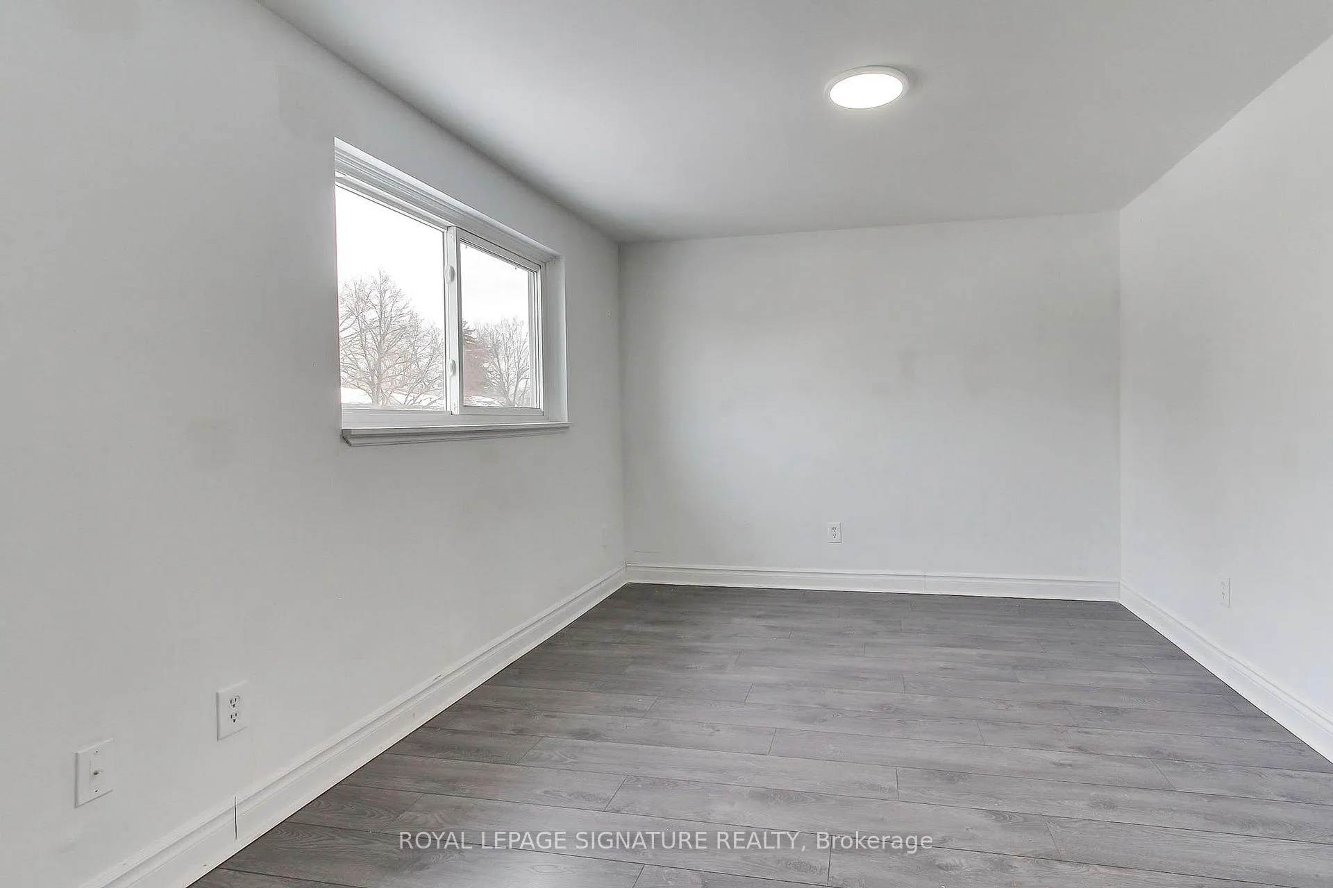 Photo 23 of Unit 17, 31 Parker Crescent, Ajax, South East — HOMEH