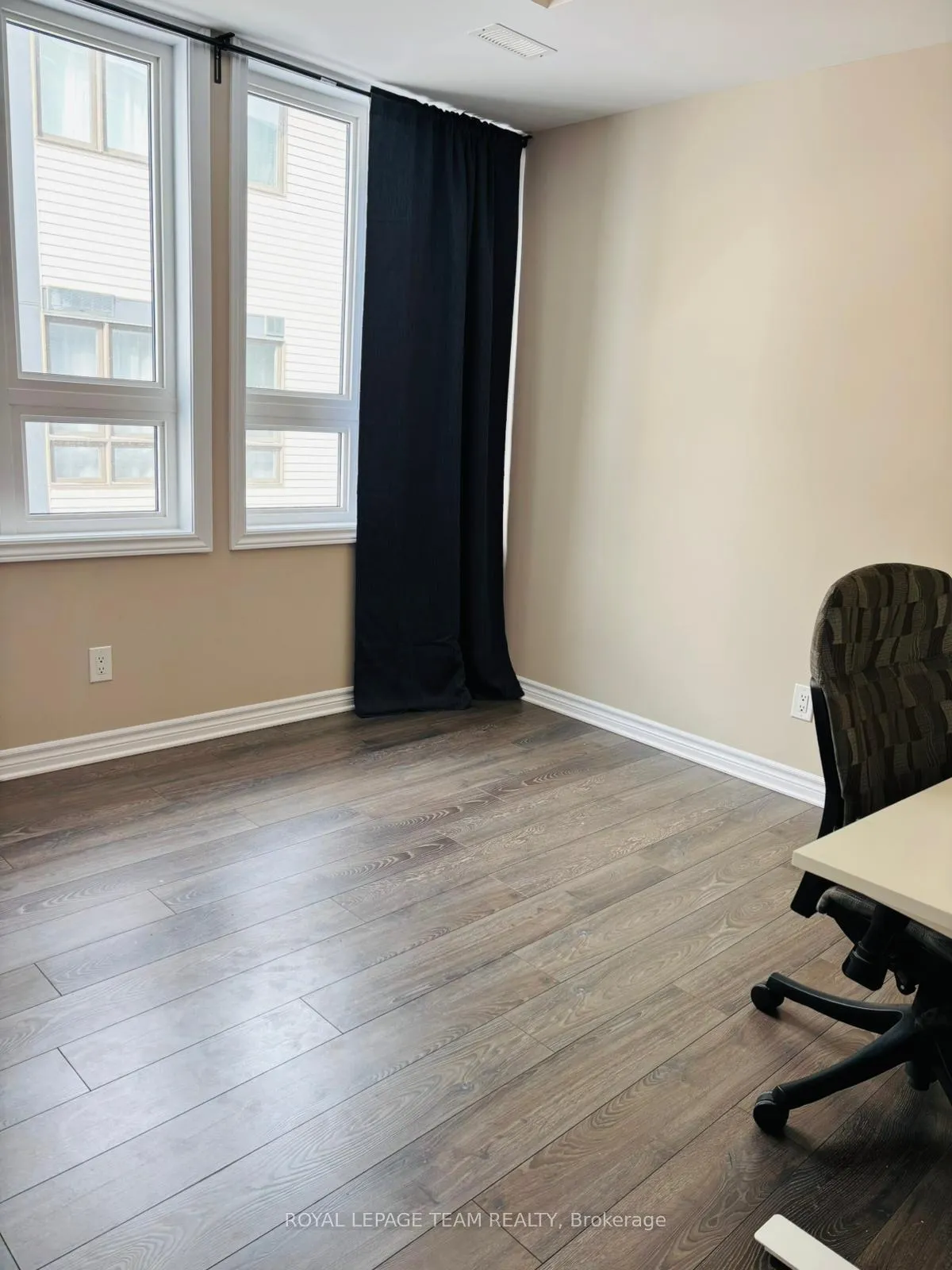 Photo 14 of Unit H, 40 Jaguar Private, Ottawa, Kanata - Emerald Meadows/Trailwest — HOMEH