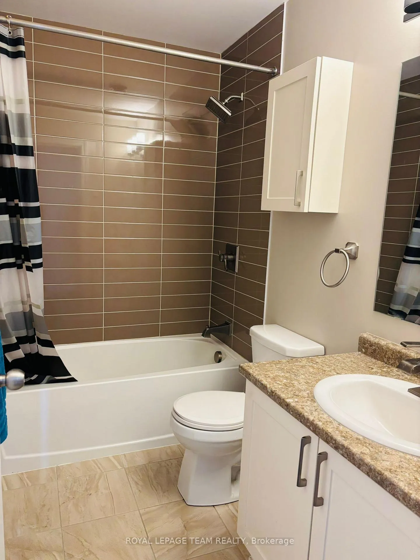 Photo 15 of Unit H, 40 Jaguar Private, Ottawa, Kanata - Emerald Meadows/Trailwest — HOMEH