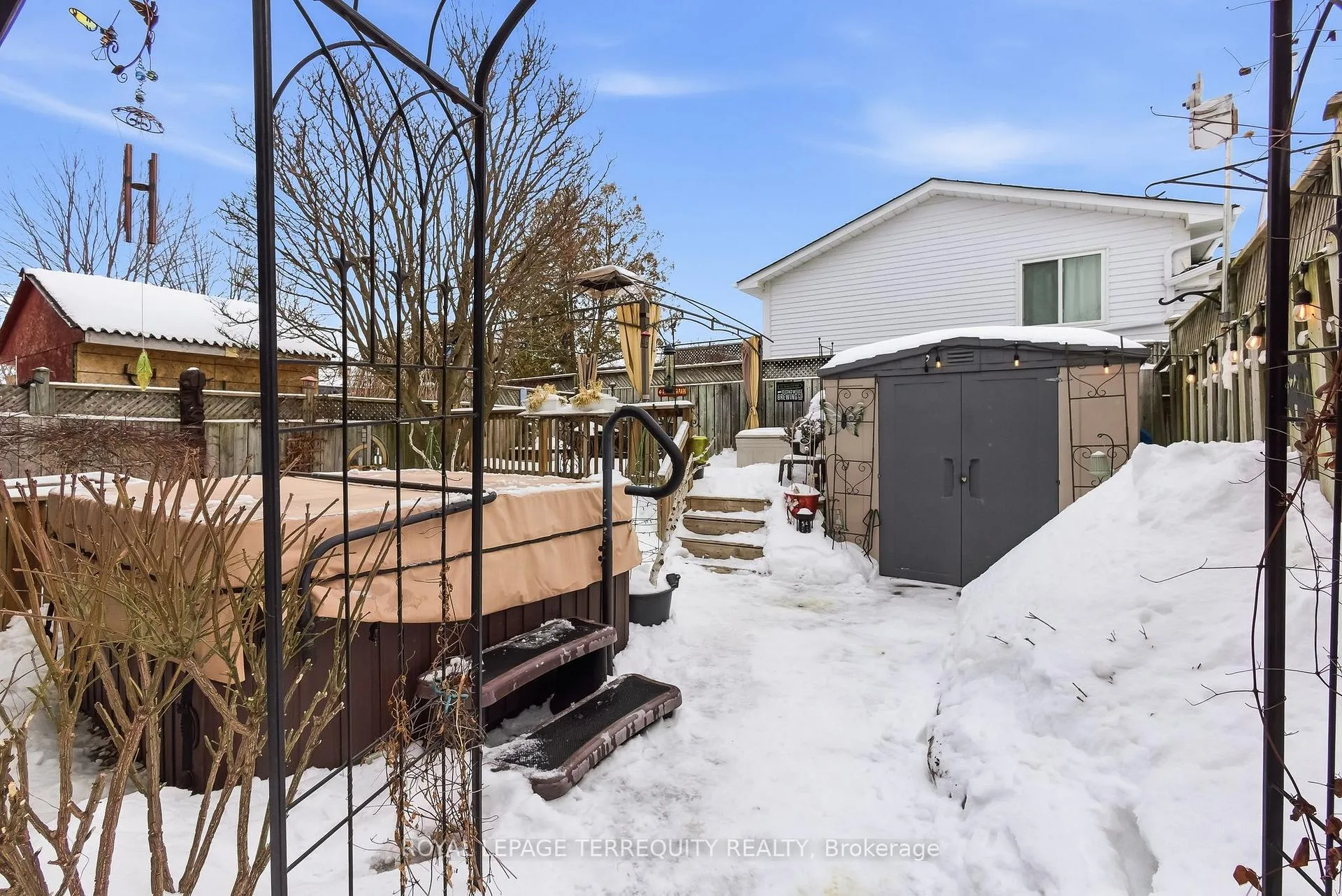 Photo 45 of 425 Lesabre Street, Oshawa, Eastdale — HOMEH