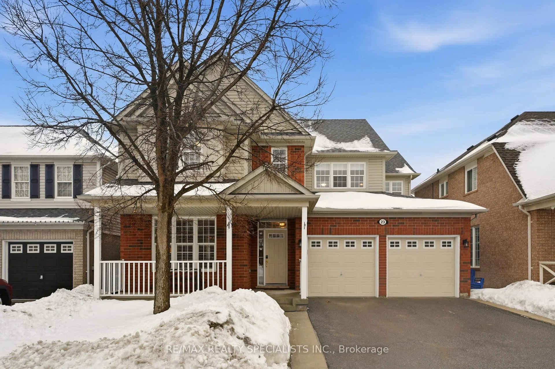 Photo 1 of 23 Emmett Circle, Brampton, Fletcher's Meadow — HOMEH