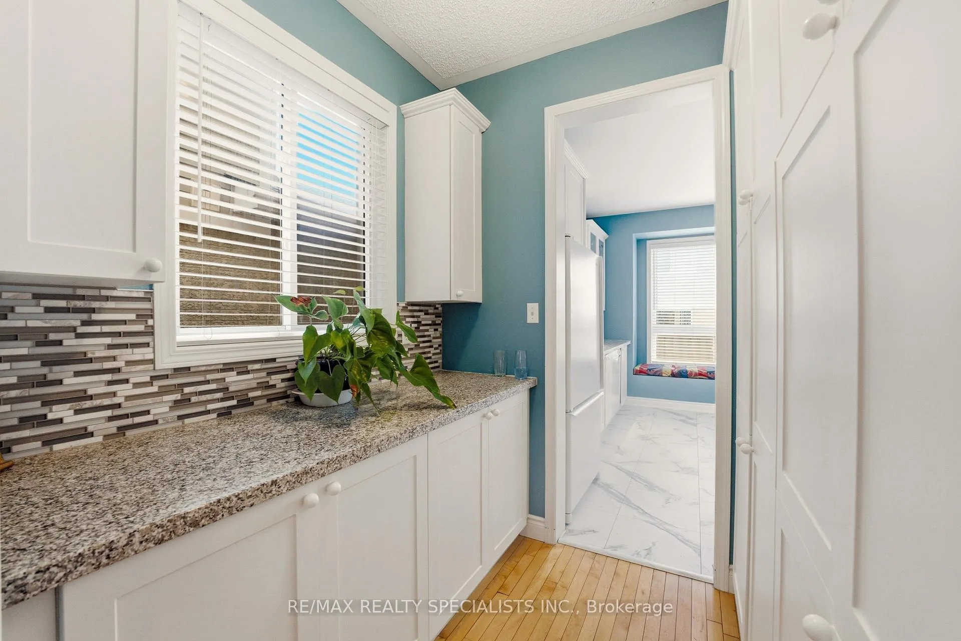 Photo 12 of 23 Emmett Circle, Brampton, Fletcher's Meadow — HOMEH