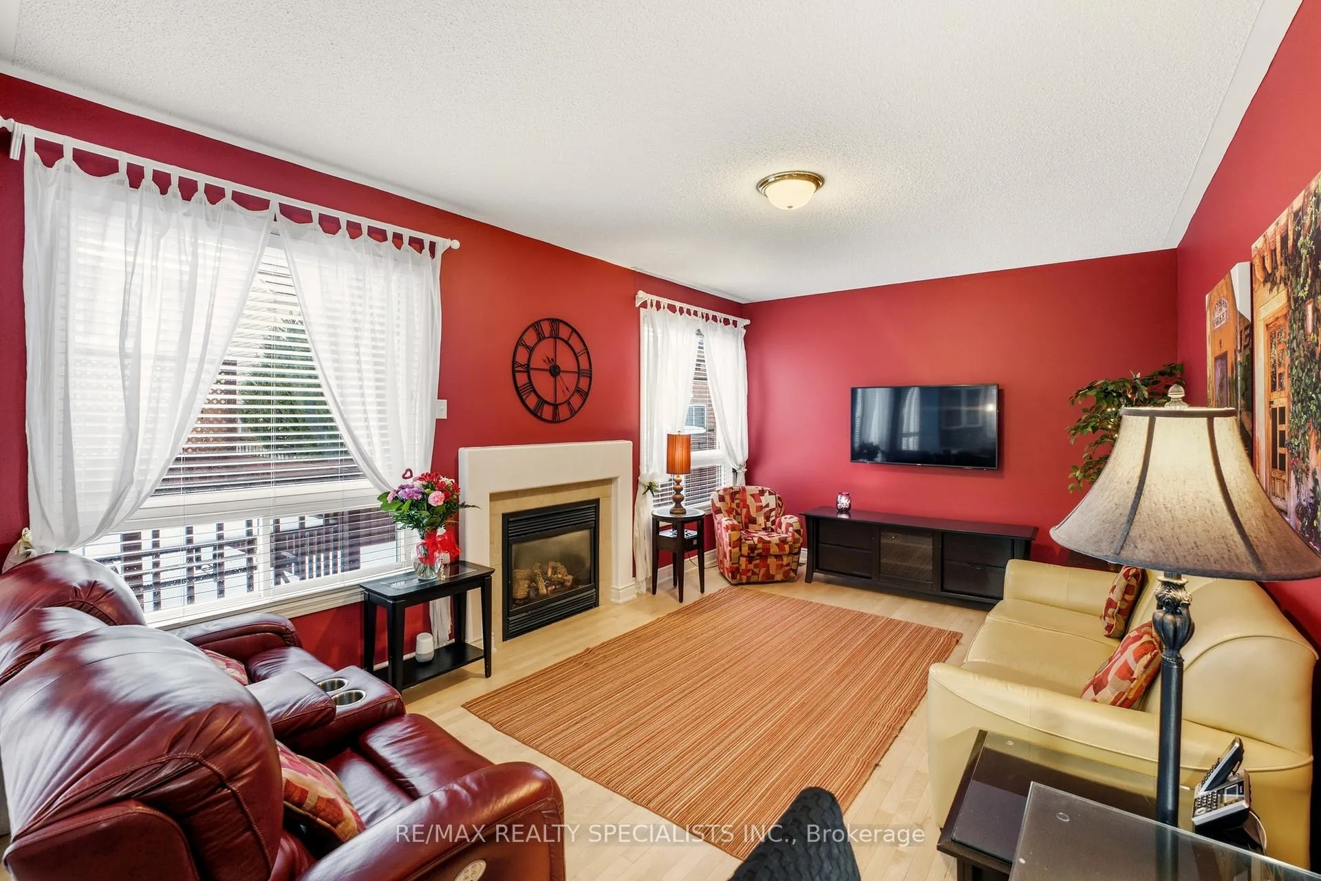 Photo 13 of 23 Emmett Circle, Brampton, Fletcher's Meadow — HOMEH