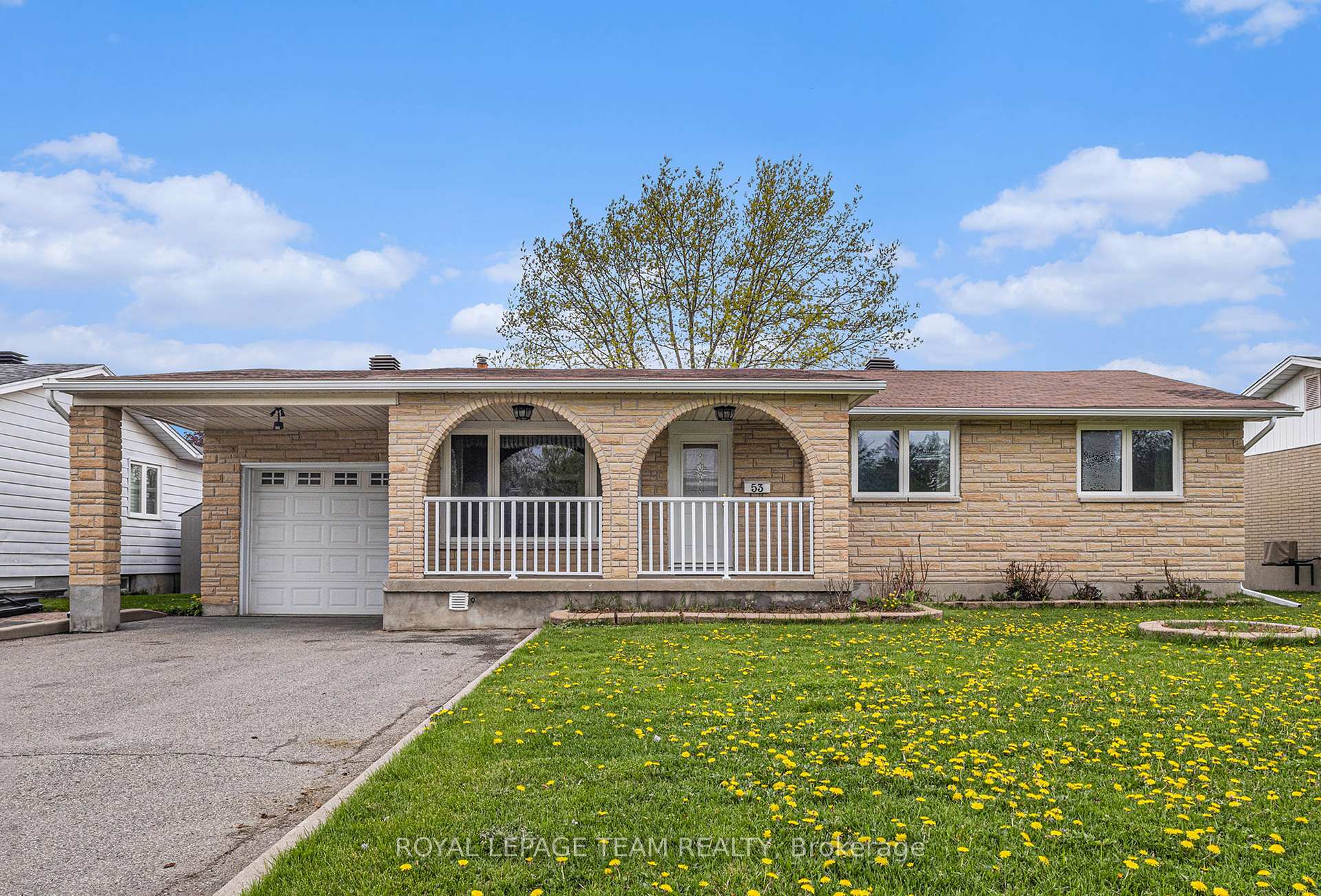 Photo 2 of 53 Viewmount Drive, Ottawa, Meadowlands/Crestview — HOMEH