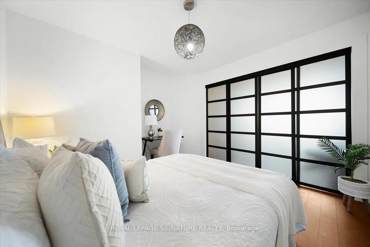 Photo 13 of Unit 903, 5 Rowntree Road, Etobicoke, Mount Olive-Silverstone-Jamestown — HOMEH
