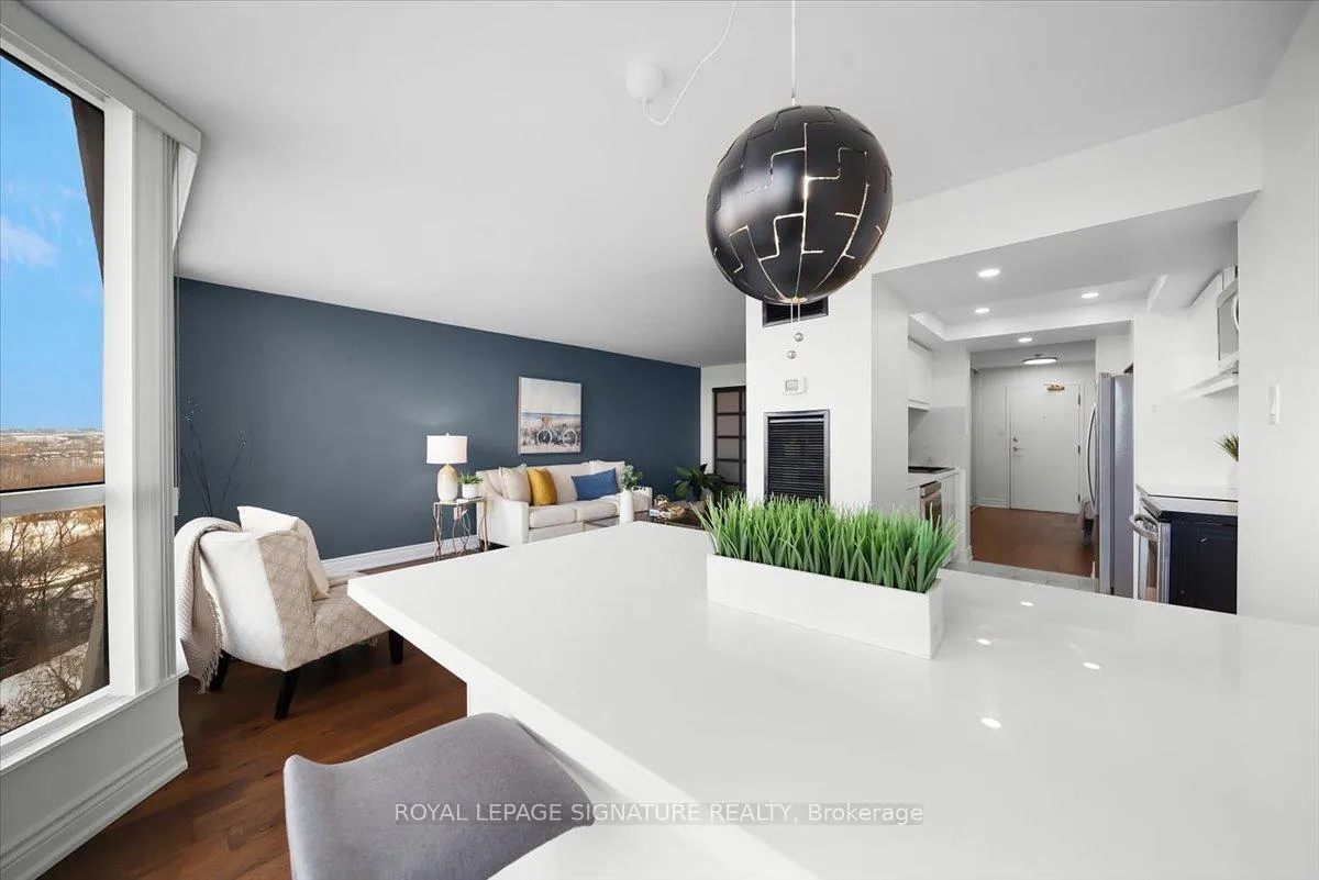 Photo 18 of Unit 903, 5 Rowntree Road, Etobicoke, Mount Olive-Silverstone-Jamestown — HOMEH