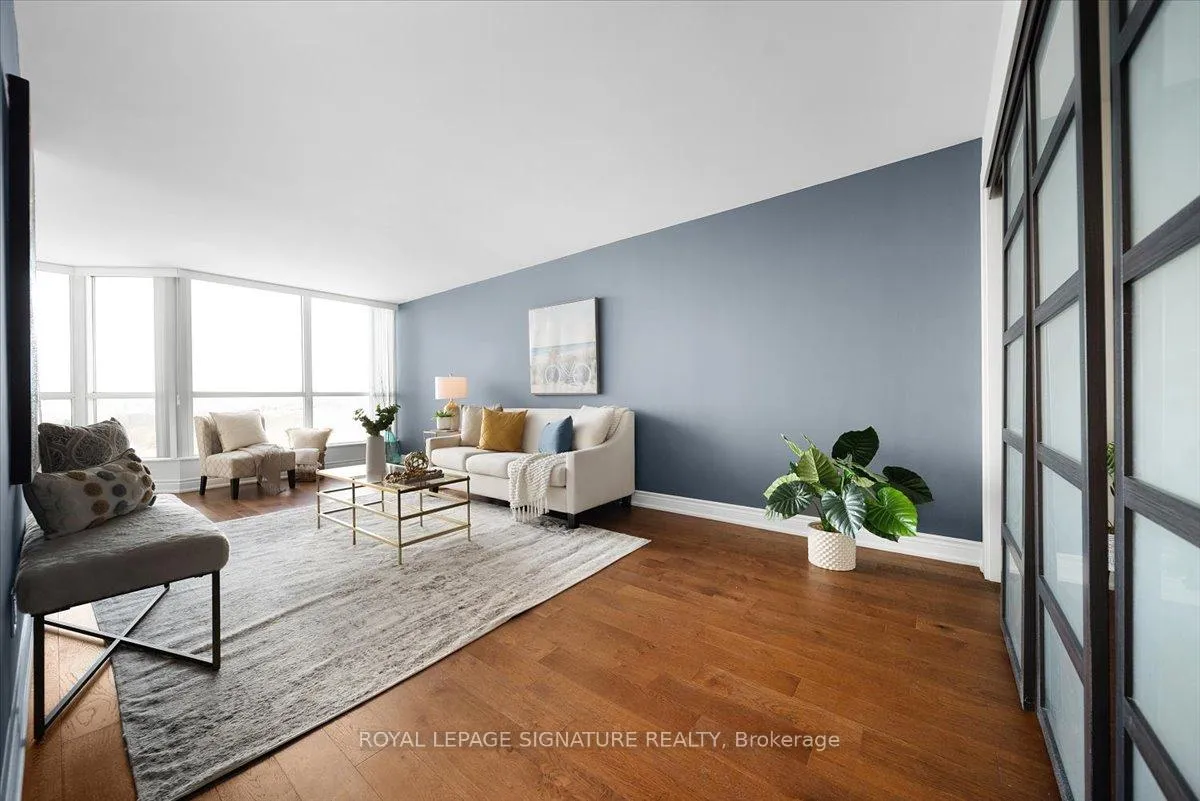 Photo 19 of Unit 903, 5 Rowntree Road, Etobicoke, Mount Olive-Silverstone-Jamestown — HOMEH