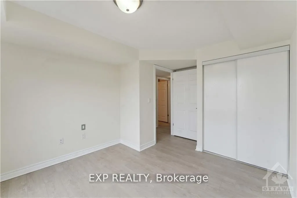 Photo 19 of Unit 3, 305 Cresthaven Drive, Ottawa, Barrhaven East — HOMEH