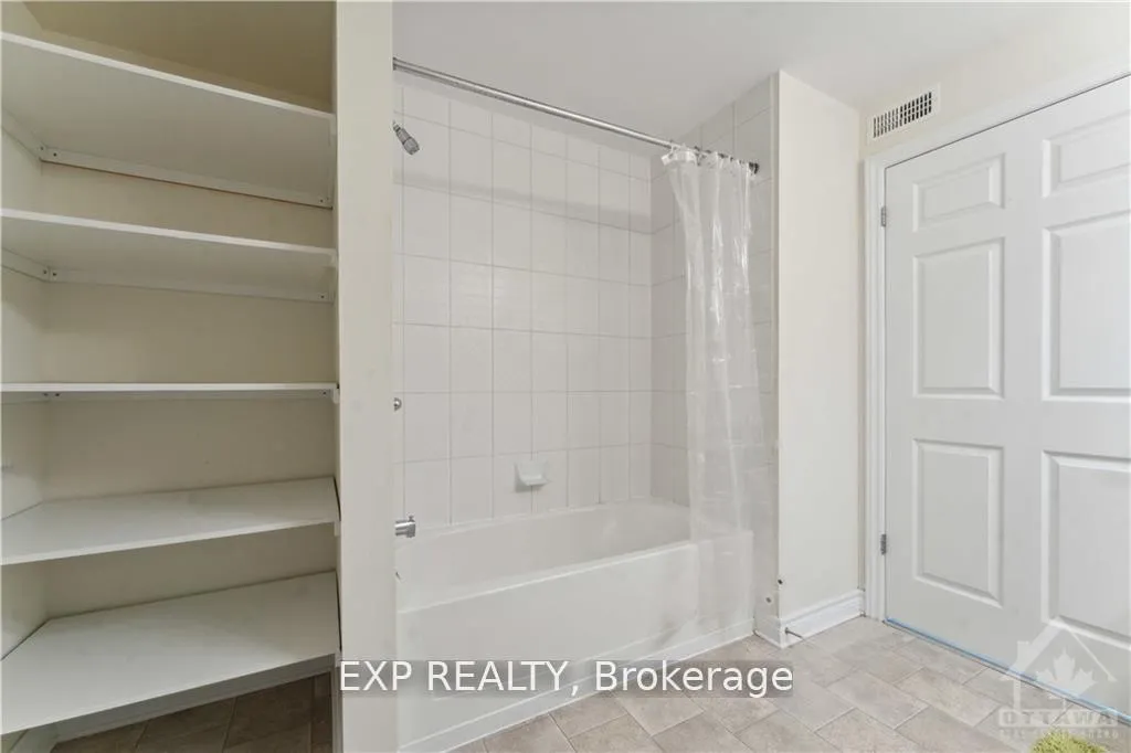 Photo 22 of Unit 3, 305 Cresthaven Drive, Ottawa, Barrhaven East — HOMEH
