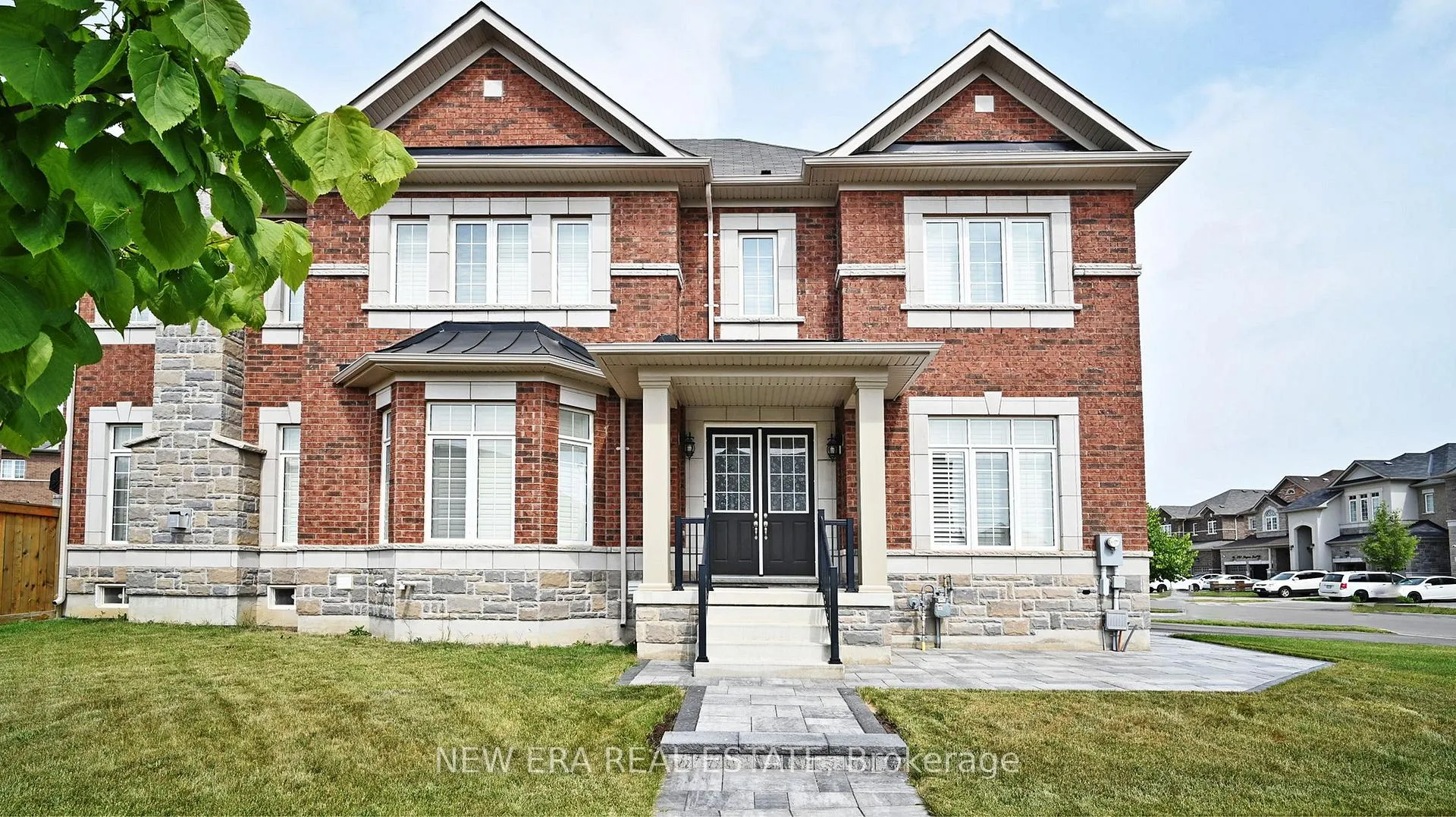 Photo 1 of 77 Wildflower Lane, Halton Hills, Georgetown — HOMEH