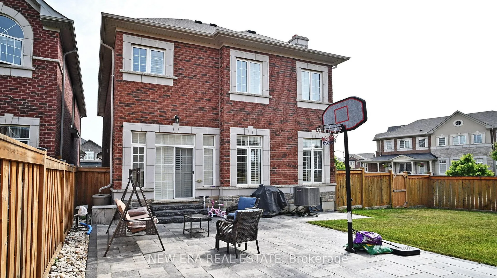 Photo 48 of 77 Wildflower Lane, Halton Hills, Georgetown — HOMEH