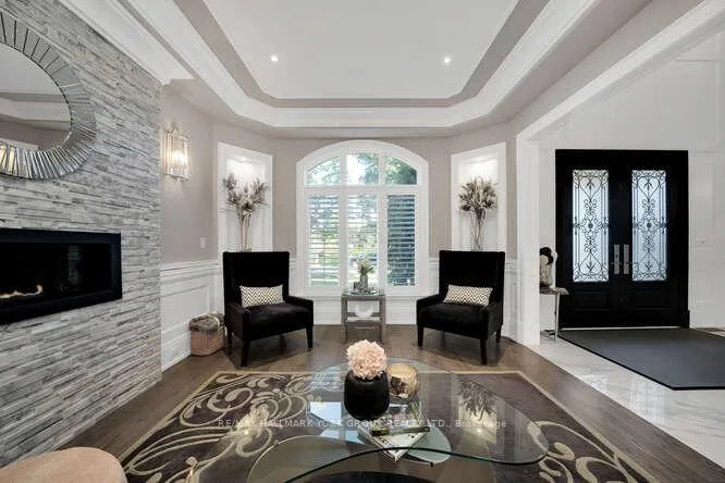 Photo 8 of 82 Elizabeth Grove, King, King City — HOMEH
