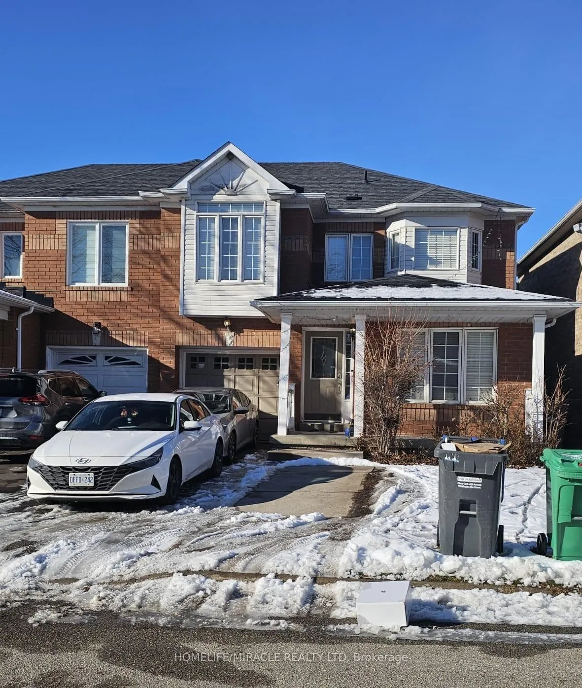 Photo 2 of 67 Seaside Circle, Brampton, Sandringham-Wellington — HOMEH
