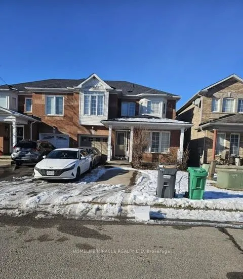 Photo 3 of 67 Seaside Circle, Brampton, Sandringham-Wellington — HOMEH