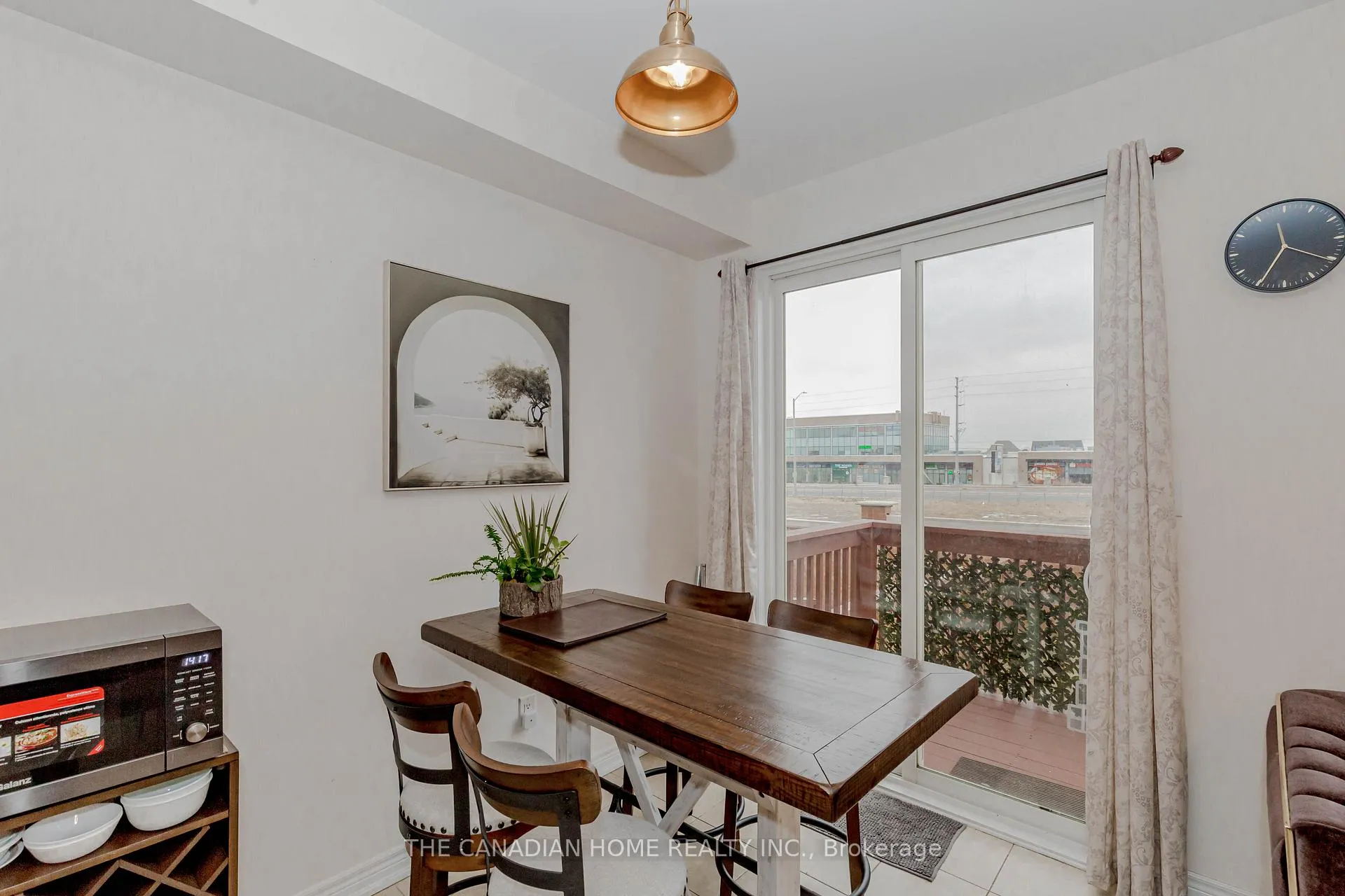 Photo 16 of 200 Sky Harbour Drive, Brampton, Bram West — HOMEH
