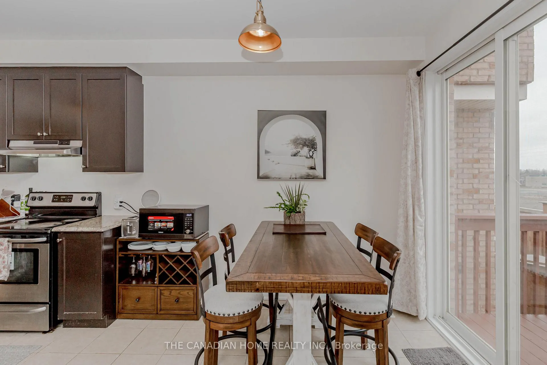Photo 17 of 200 Sky Harbour Drive, Brampton, Bram West — HOMEH