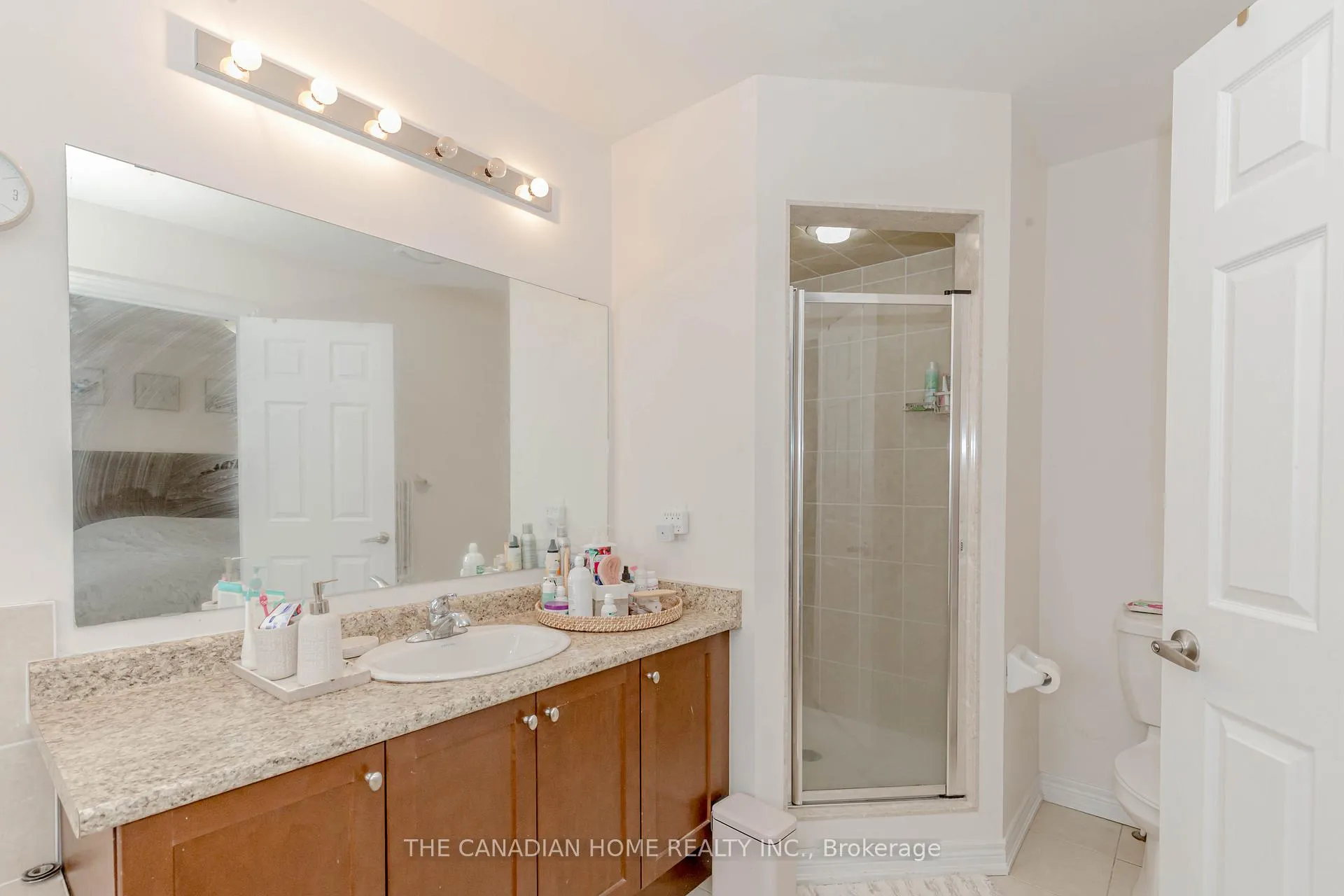 Photo 35 of 200 Sky Harbour Drive, Brampton, Bram West — HOMEH