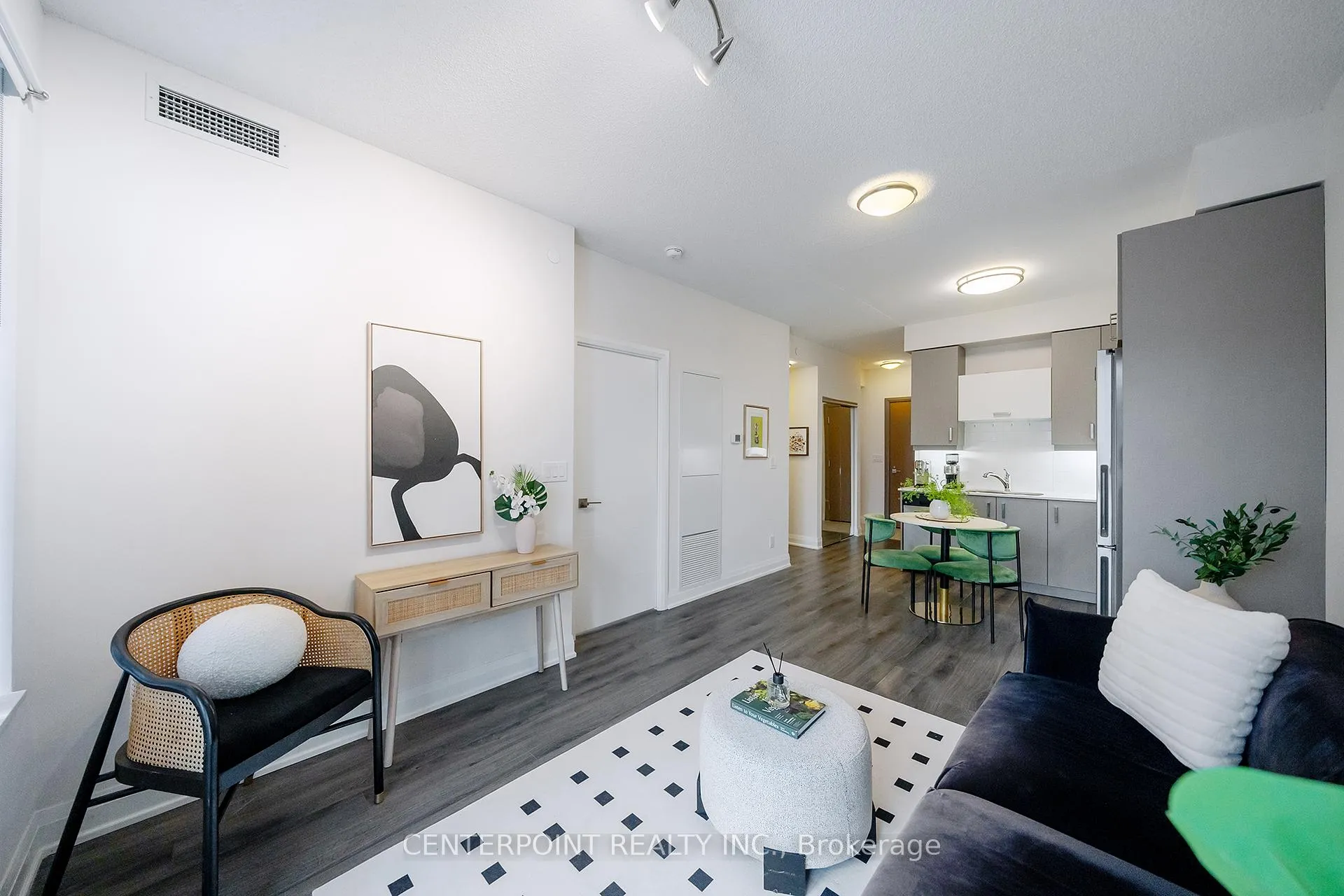 Photo 8 of Unit 627, 28 Uptown Drive, Markham, Unionville — HOMEH