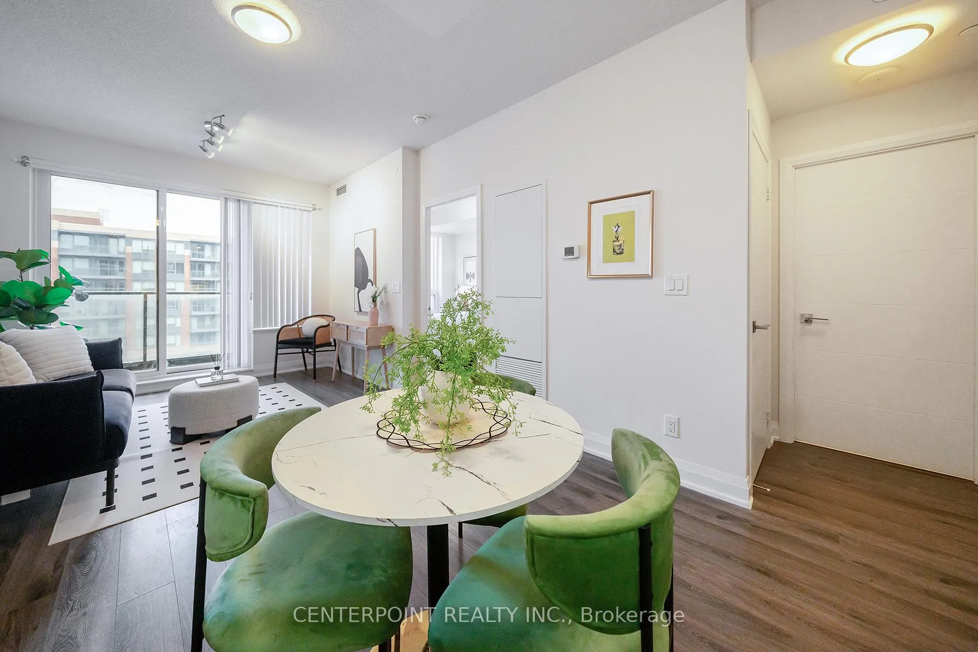 Photo 10 of Unit 627, 28 Uptown Drive, Markham, Unionville — HOMEH
