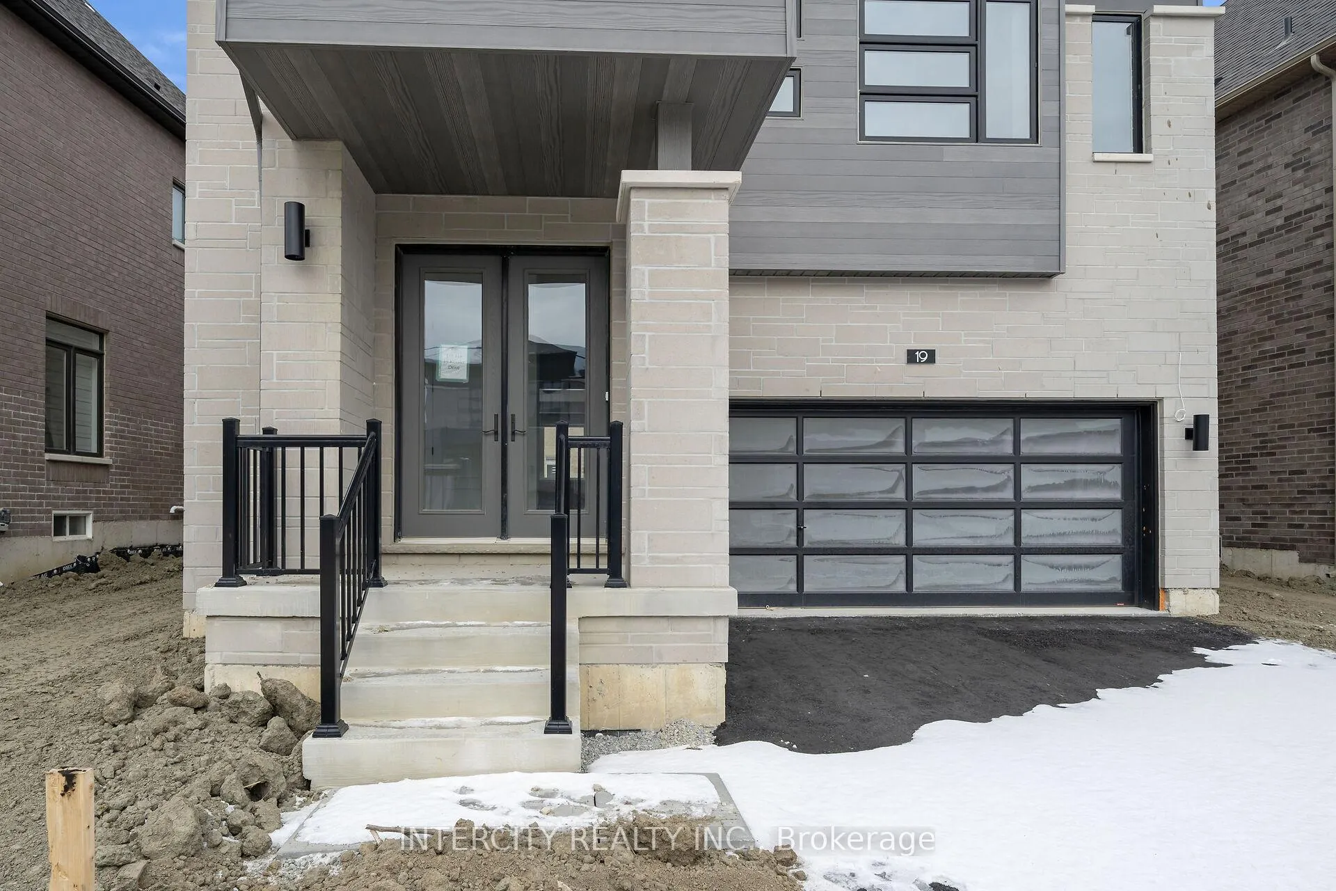 Photo 2 of Unit Lot 116, 19 Kessler Drive, Brampton, Sandringham-Wellington — HOMEH