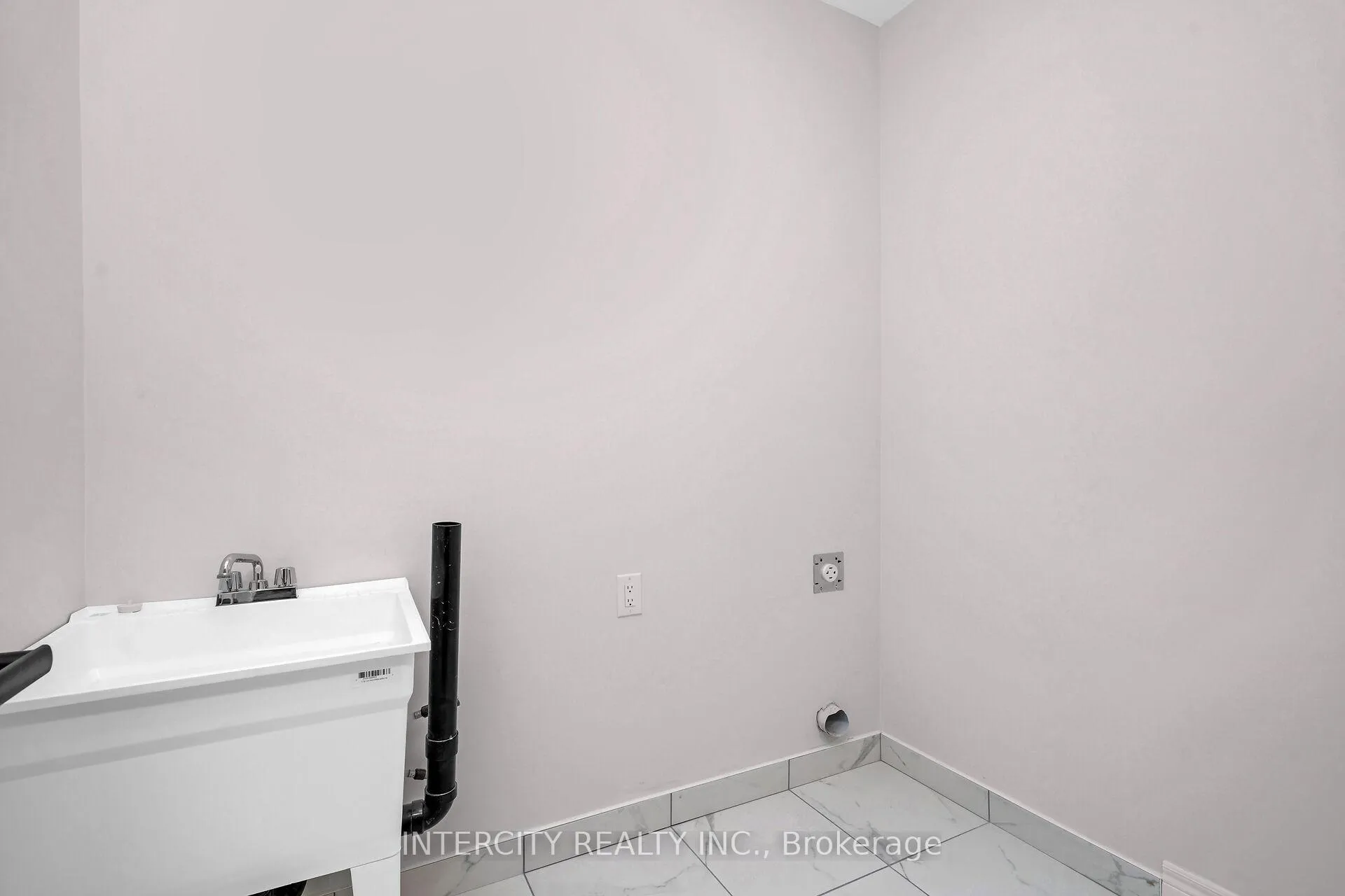 Photo 33 of Unit Lot 116, 19 Kessler Drive, Brampton, Sandringham-Wellington — HOMEH
