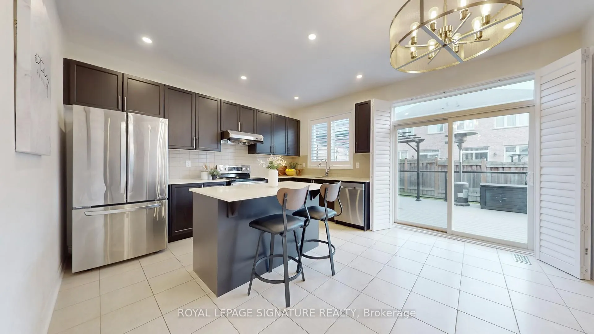 Photo 6 of 23 Frederick Stamm Crescent, Markham, Berczy — HOMEH