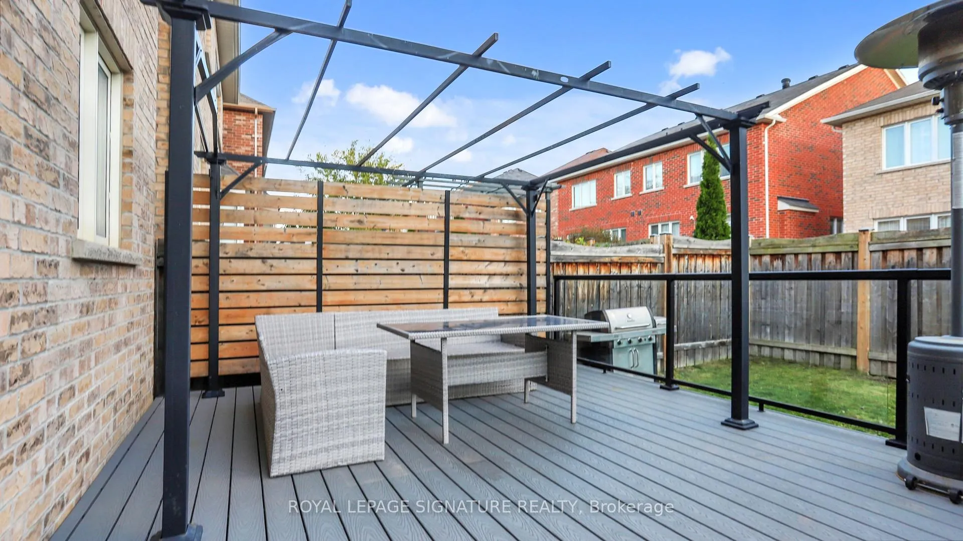Photo 15 of 23 Frederick Stamm Crescent, Markham, Berczy — HOMEH