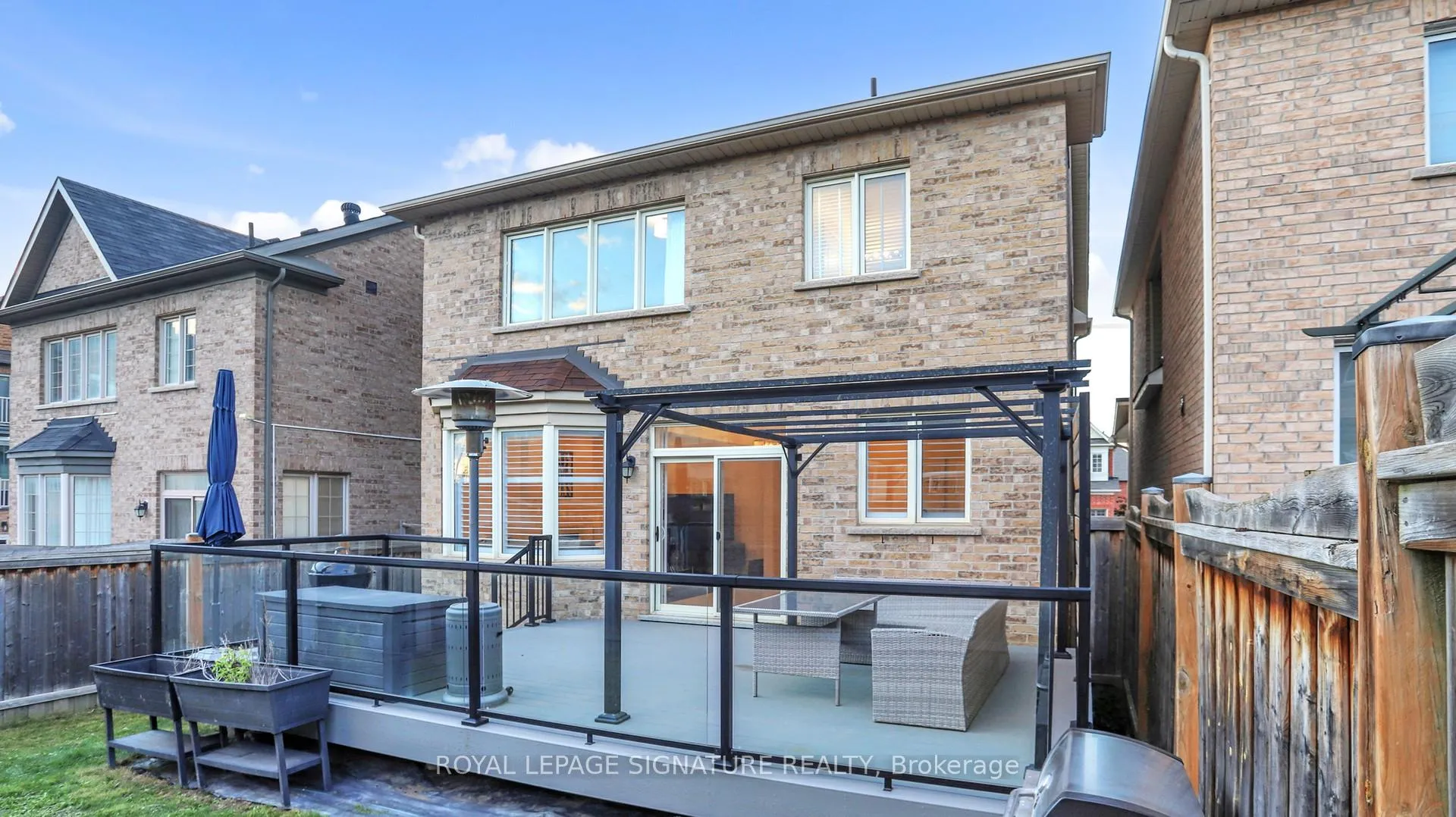 Photo 16 of 23 Frederick Stamm Crescent, Markham, Berczy — HOMEH