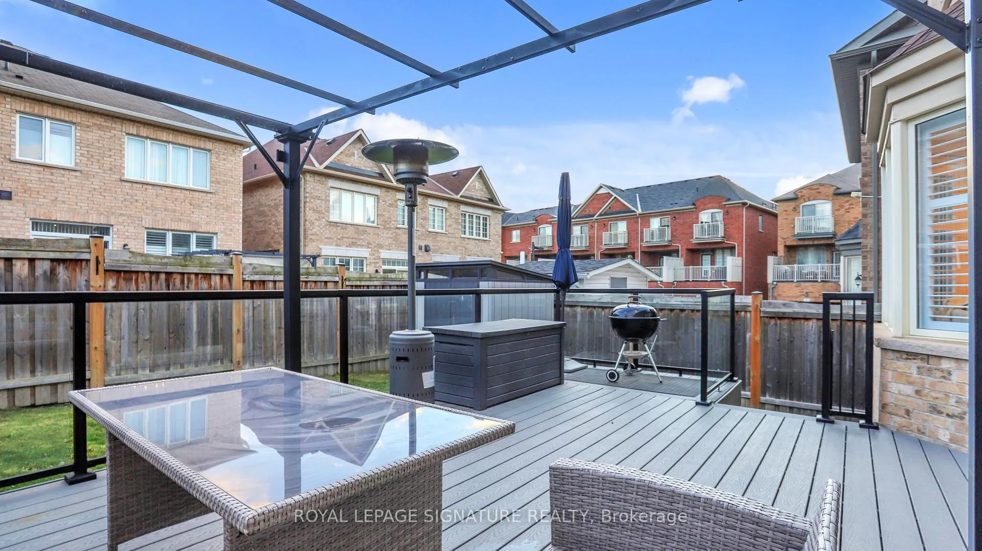 Photo 17 of 23 Frederick Stamm Crescent, Markham, Berczy — HOMEH