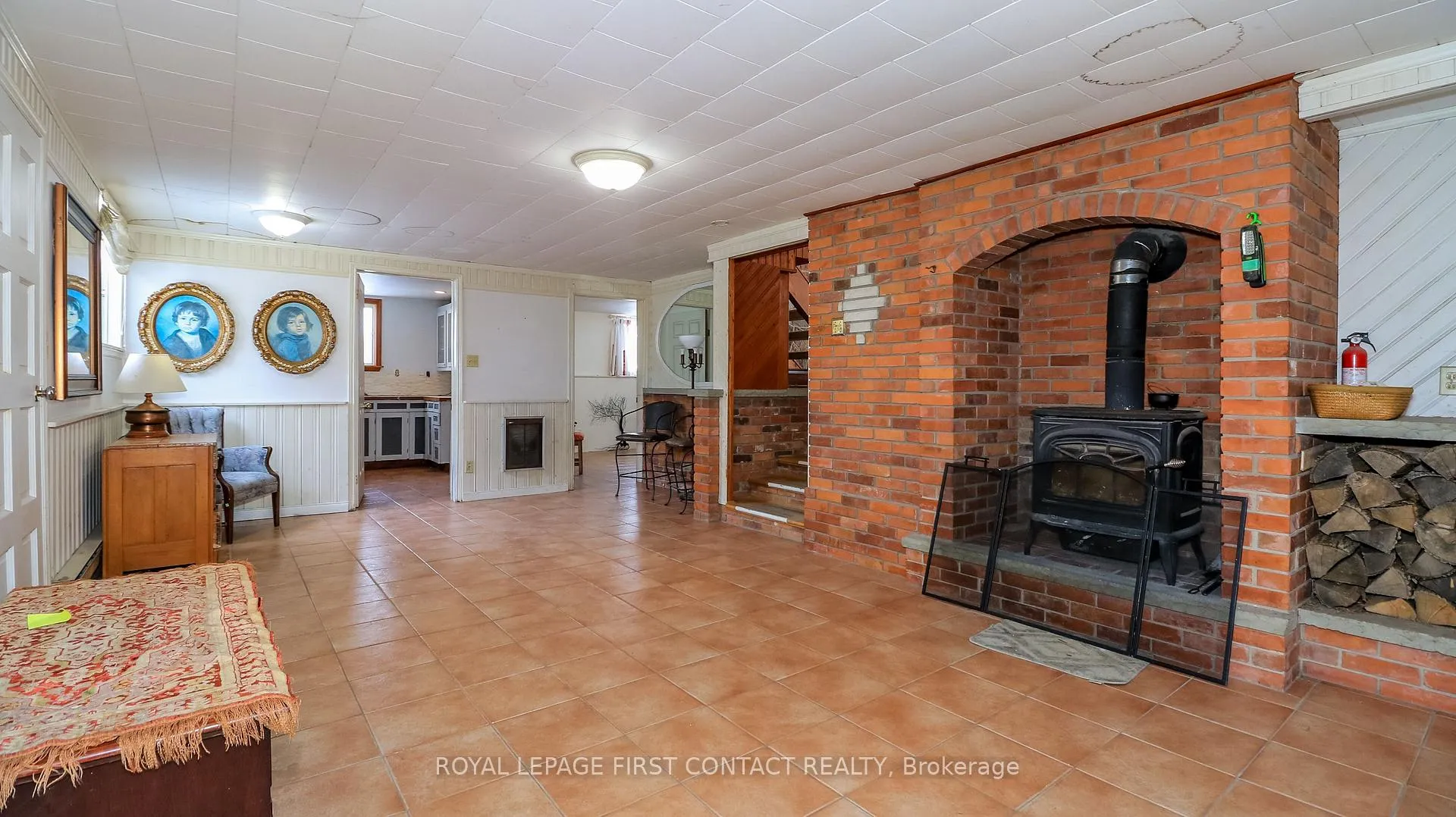 Photo 2 of 6237 2 Concession, Clearview, Rural Clearview — HOMEH