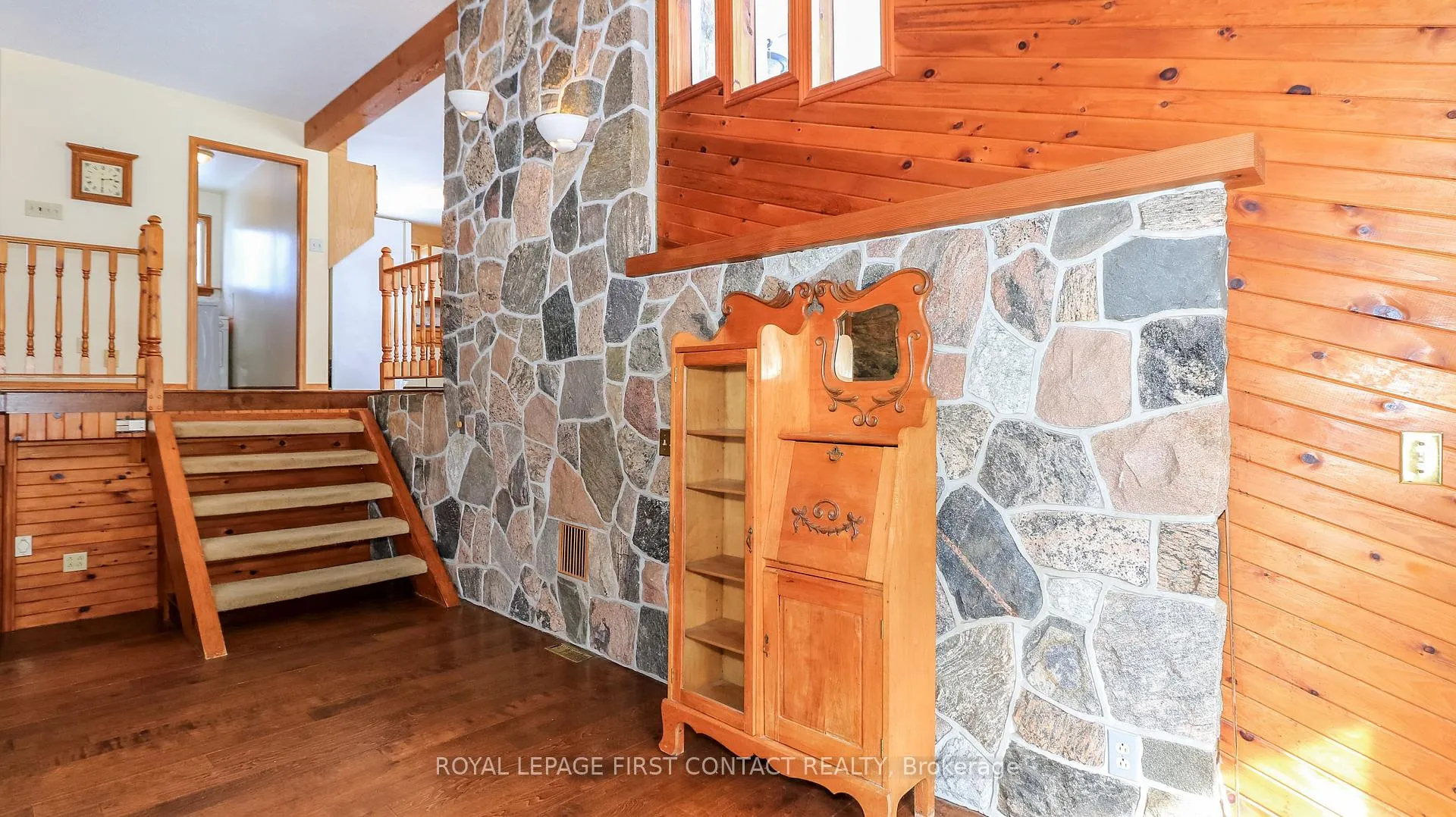 Photo 21 of 6237 2 Concession, Clearview, Rural Clearview — HOMEH