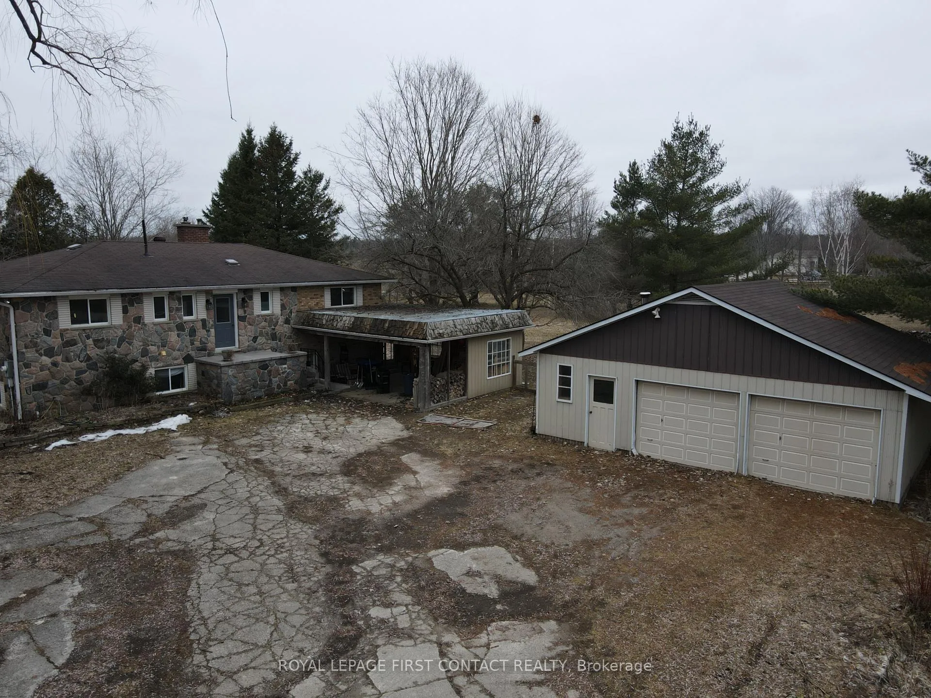 Photo 1 of 6237 2 Concession, Clearview, Rural Clearview — HOMEH