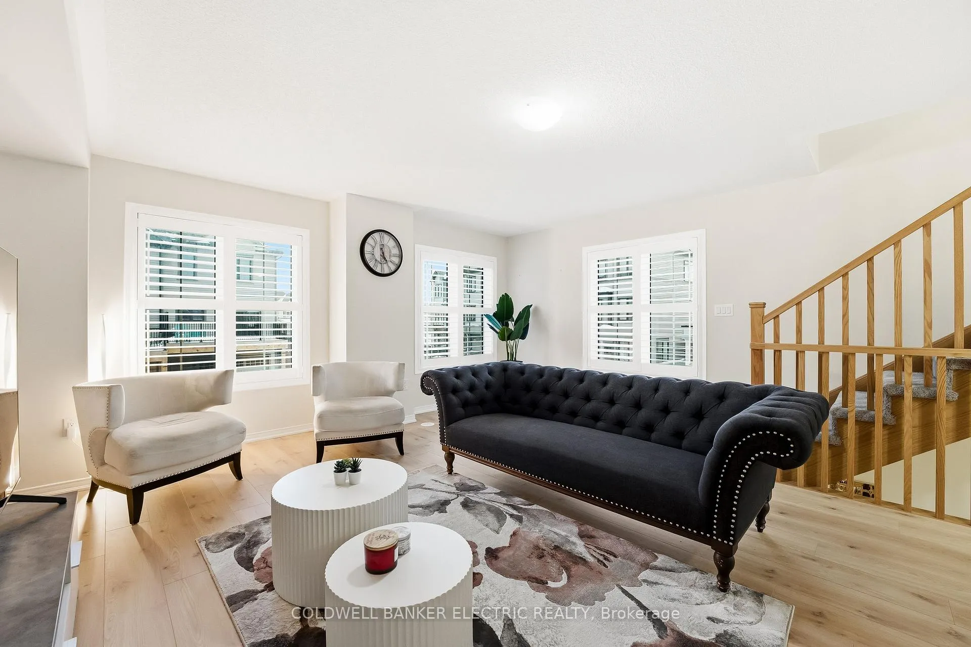 Photo 15 of 1 Loana Lane, Clarington, Bowmanville — HOMEH