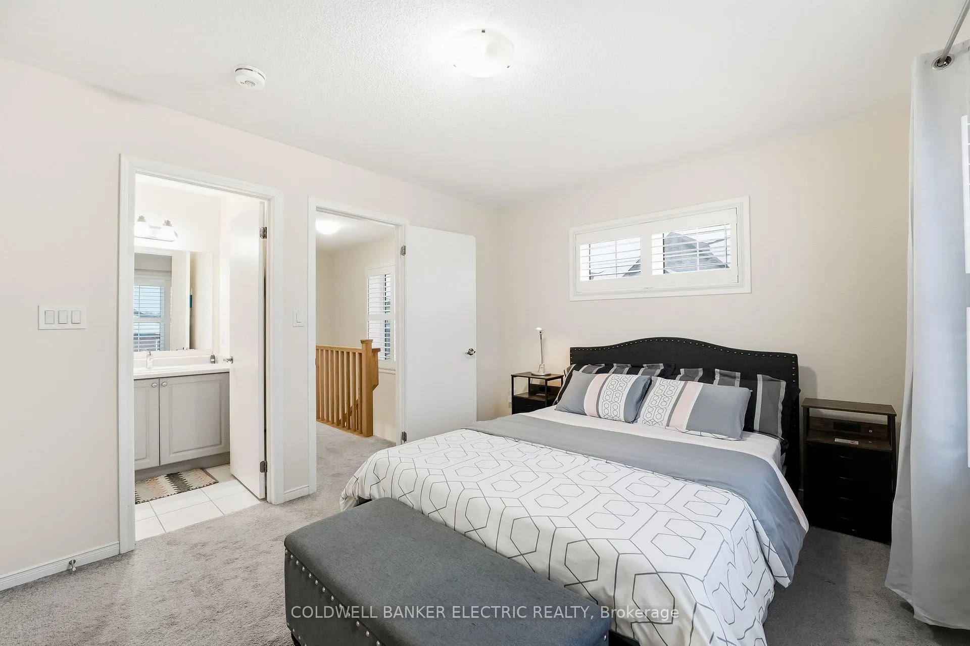 Photo 25 of 1 Loana Lane, Clarington, Bowmanville — HOMEH