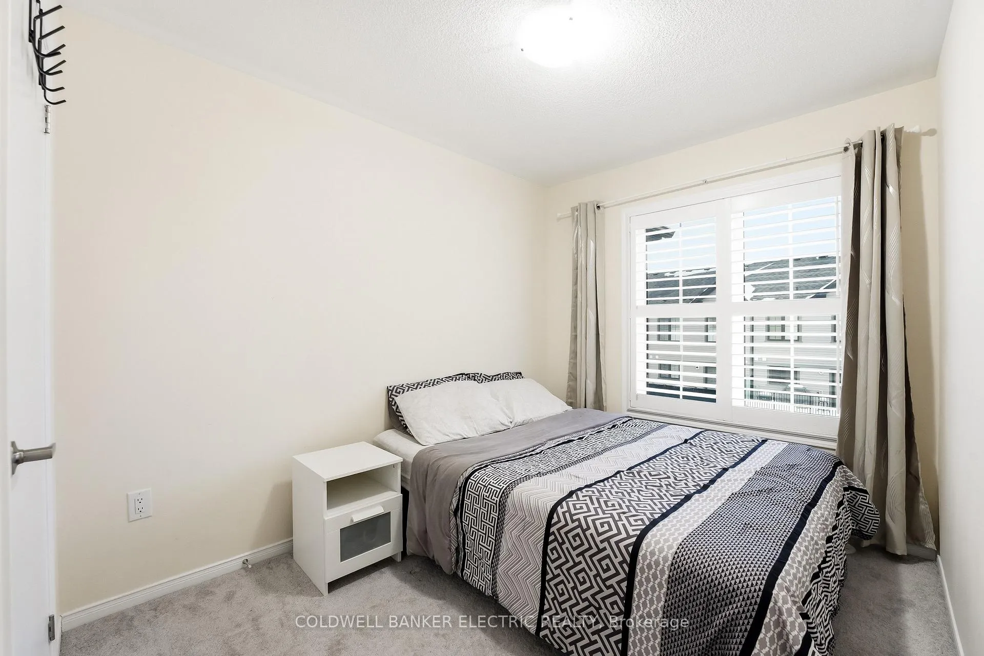 Photo 29 of 1 Loana Lane, Clarington, Bowmanville — HOMEH